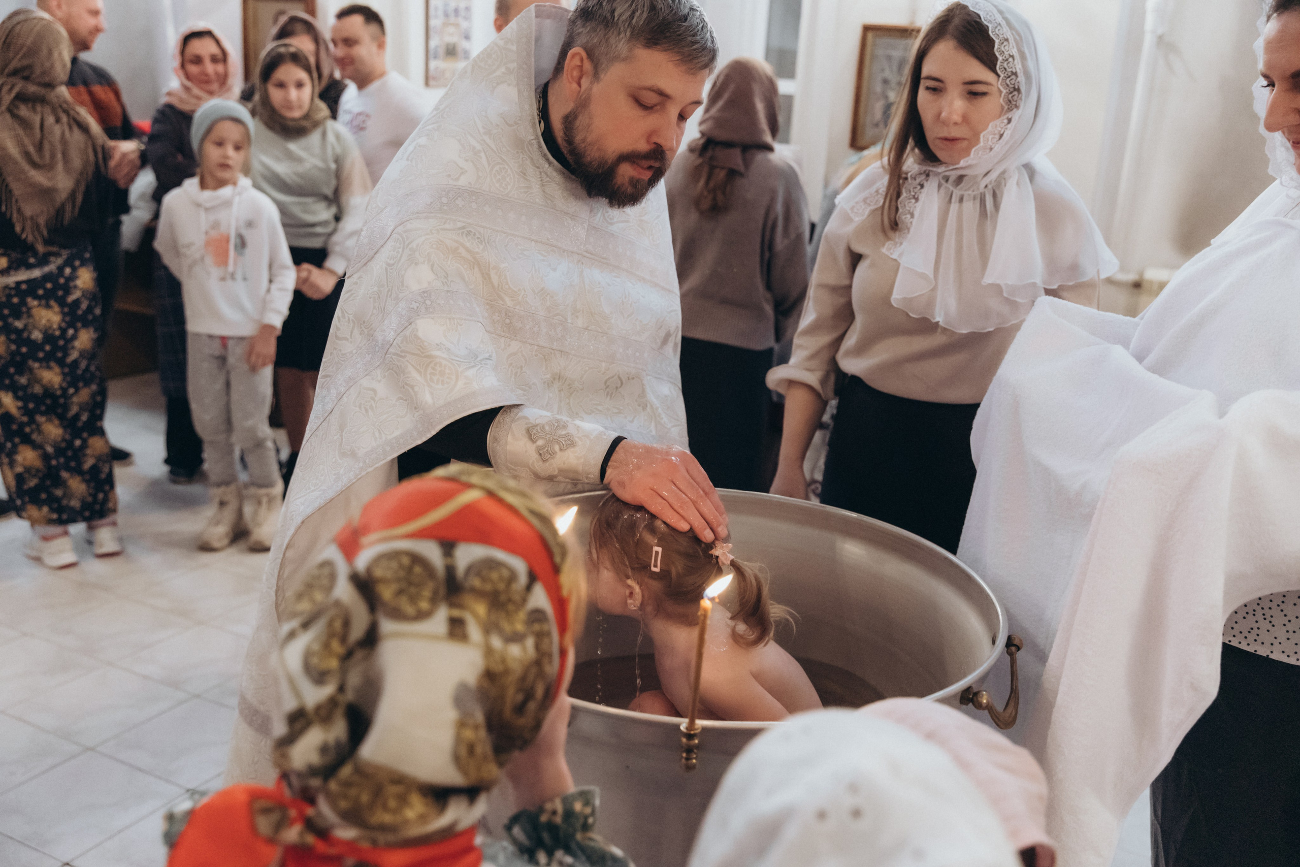 Крещение Веры. Фотограф на крещение в Рязани. Семейный фотограф