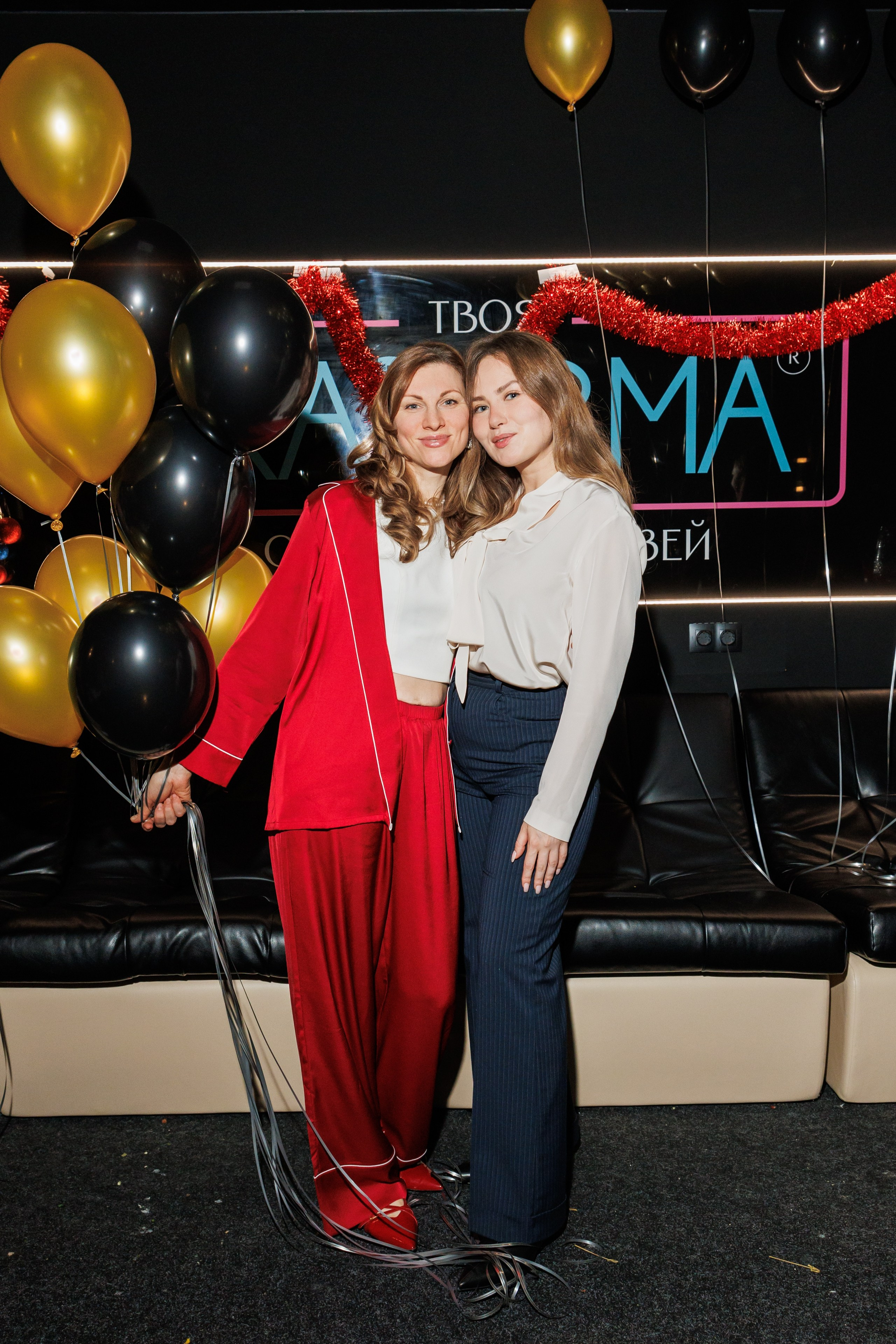 Вечеринка в караоке. Фотограф в Москве Дмитрий Емельянов