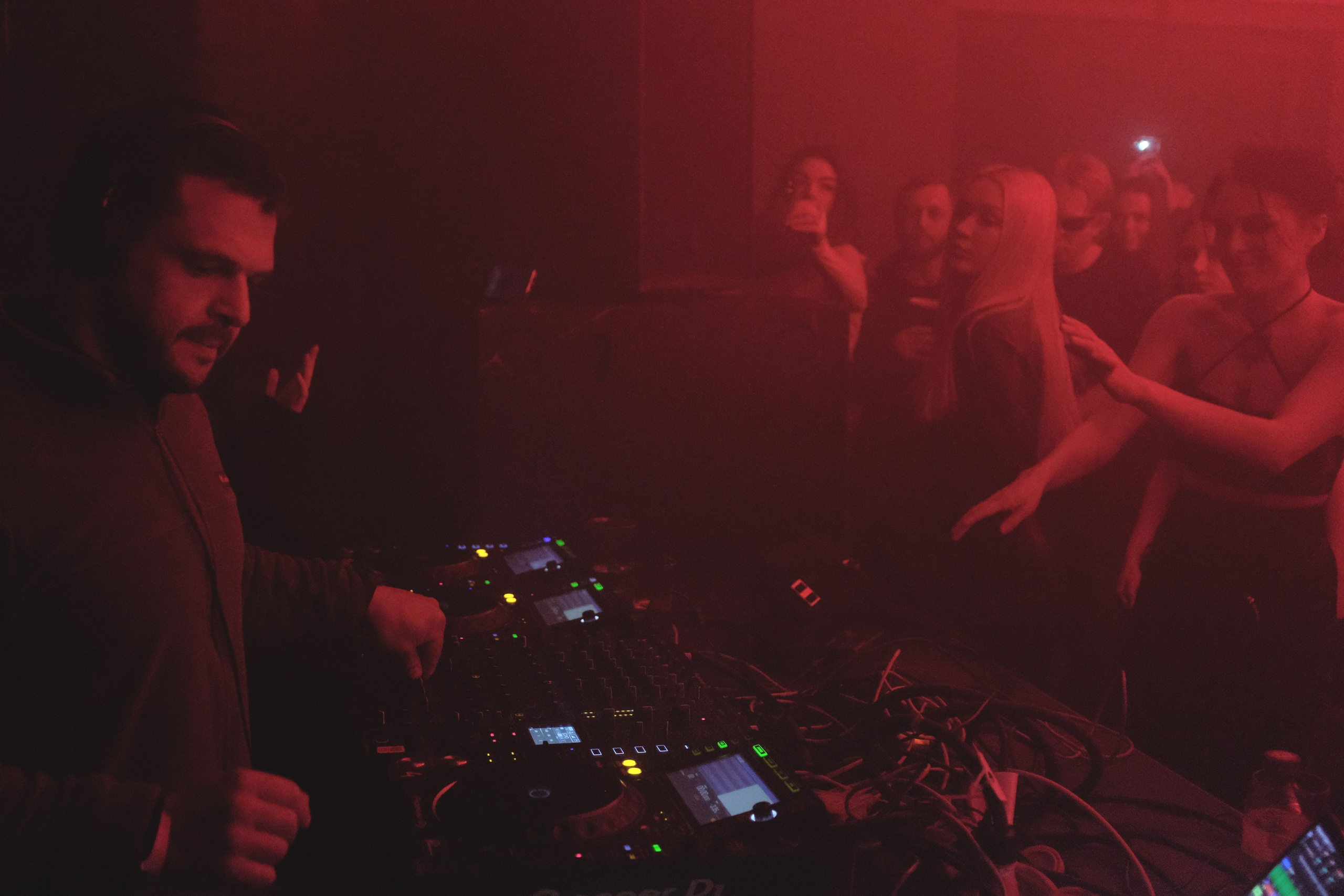 BRUTALIST. 21/02/2026. Репортажный фотограф в Санкт-Петербурге Даниил Могута