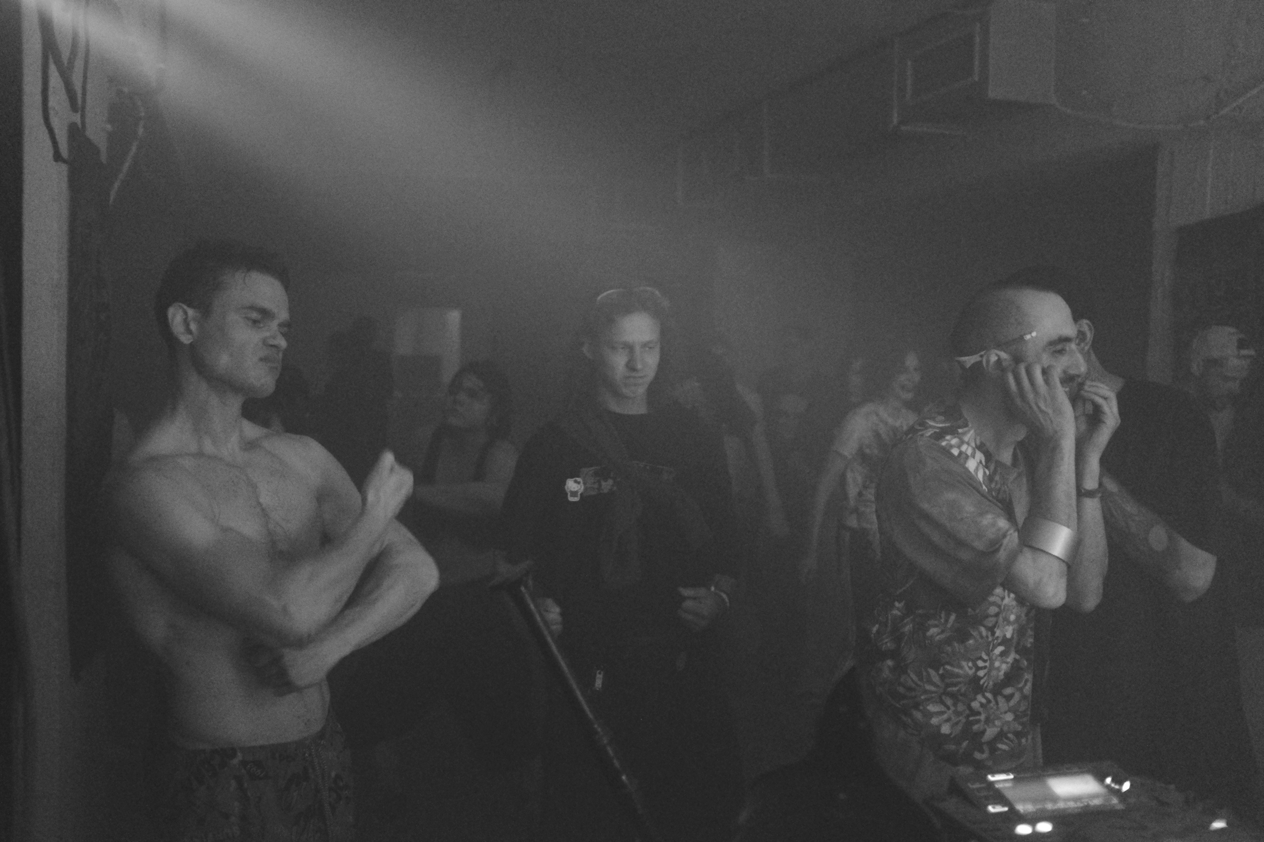 EBASHNYA. 19 июля 2025. Хардкор-габбер туса от команды Башня. Репортажный фотограф в Санкт-Петербурге Даниил Могута