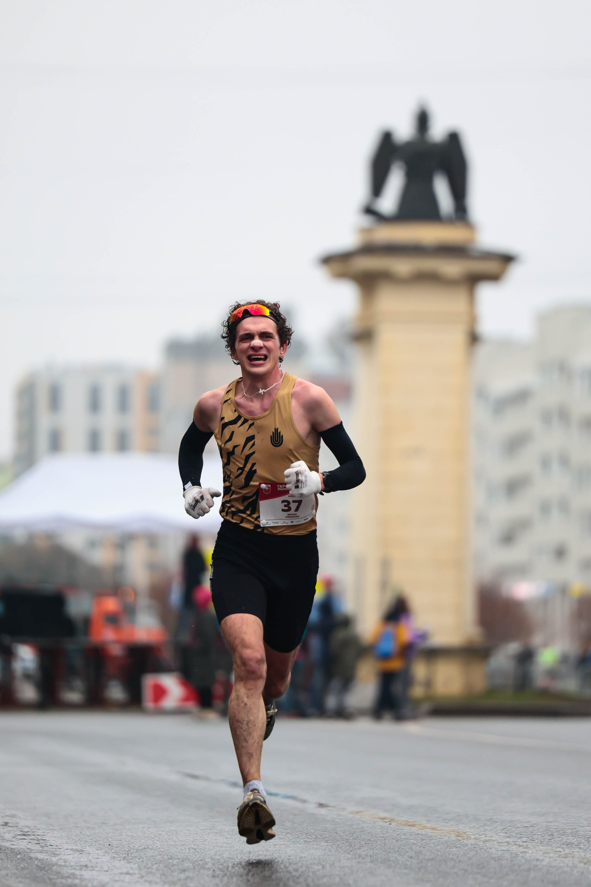 Гатчинский полумарафон 2025. Спортивный фотограф в Санкт-Петербурге Илья Vacool