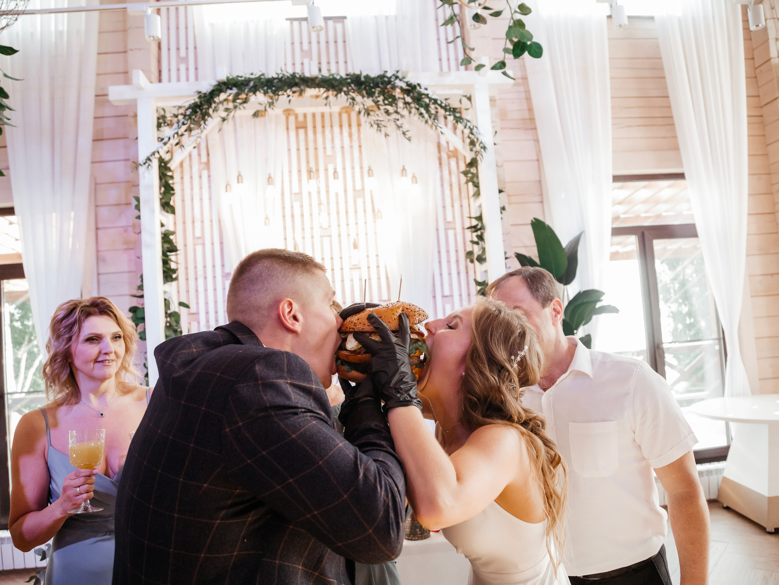 Дарья и Владислав. Свадебный  фотограф Новосибирск