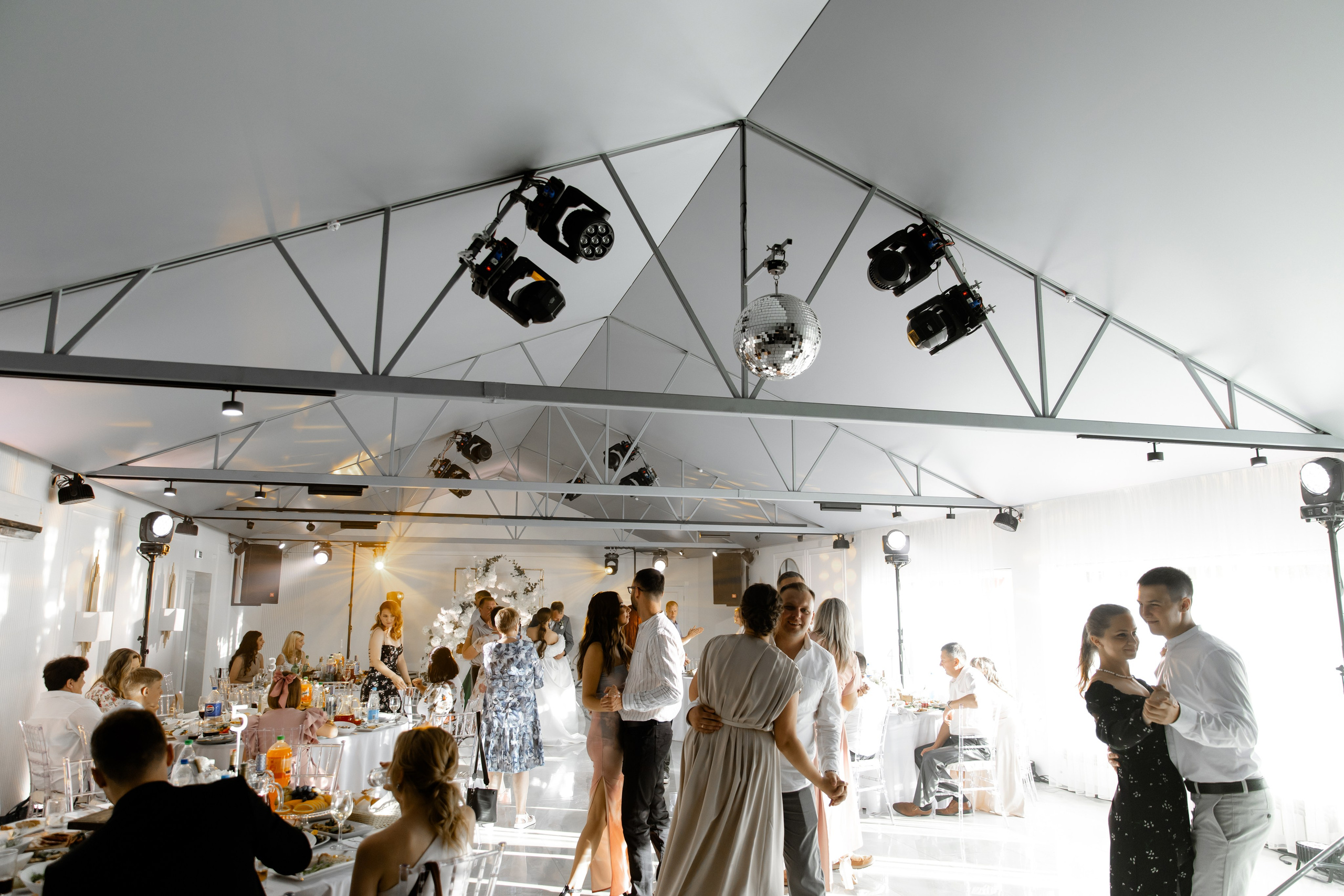 Свадебный день Влада и Вики. Свадебный фотограф Анна Бабахина