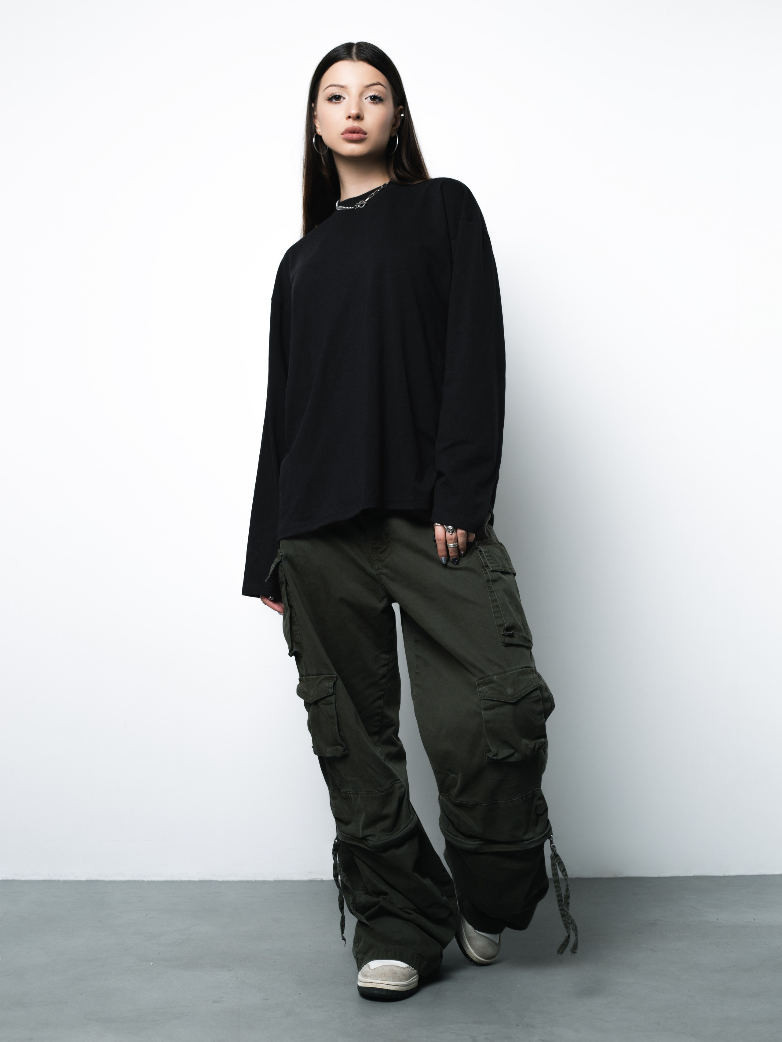 КАТАЛОГ | белый фон. RUNA production — стильные съемки для брендов