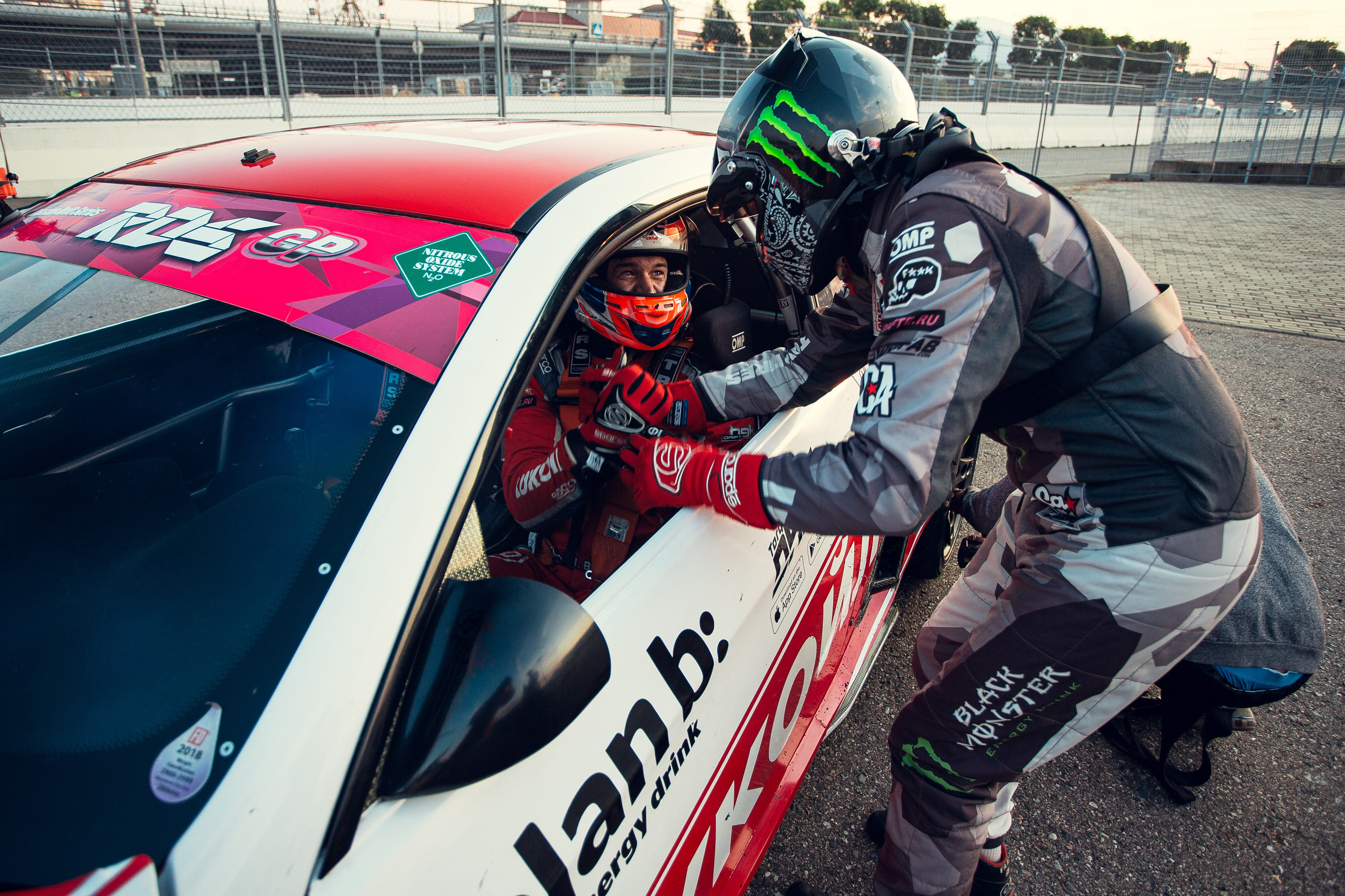 Спорт. Tony Mikhailov