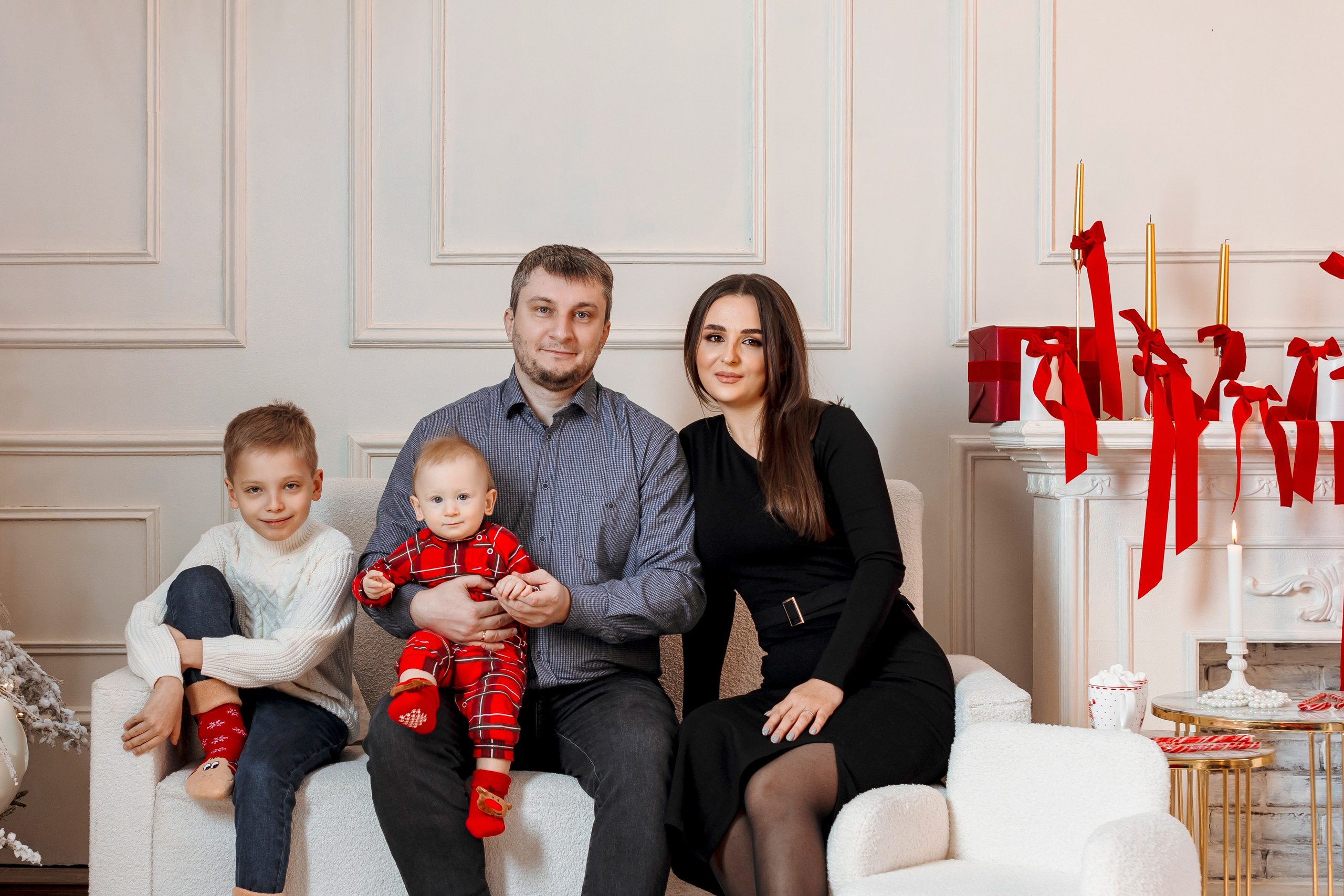 Даша с семьёй. Свадебный и семейный фотограф в Каспийске Алёна Нурмагомедова