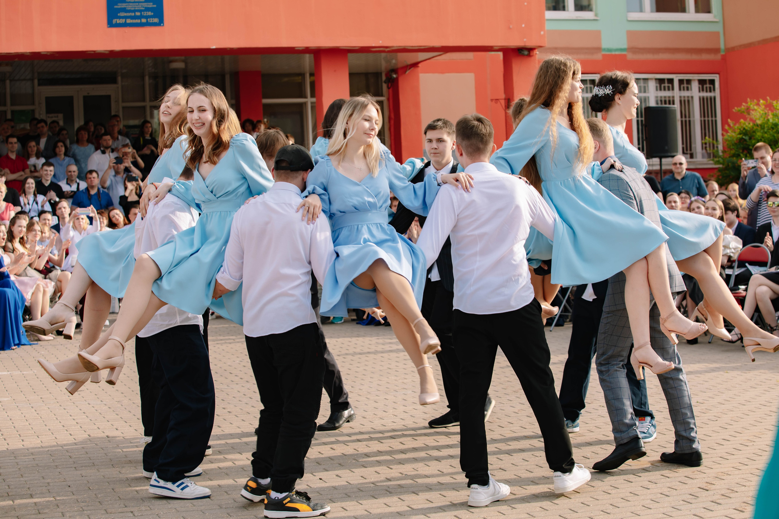 Выпускной «школа 1238». Фотограф в Москве Яна Полосина