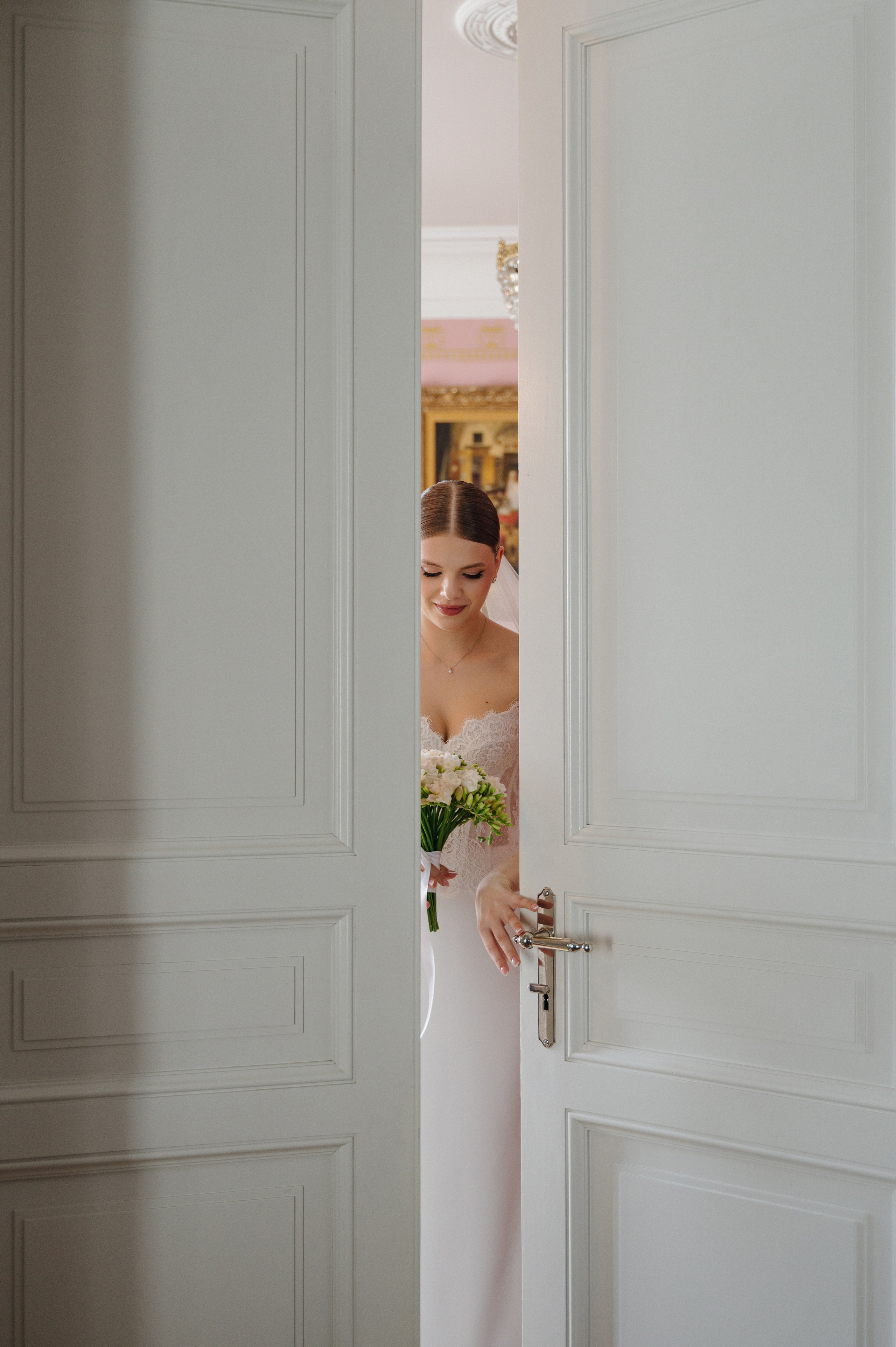 Дмитрий и Луиза. Гостиница Националь и ресторан Белуга. Свадебный фотограф Москва и Санкт-Петербург. Анастасия Чудина