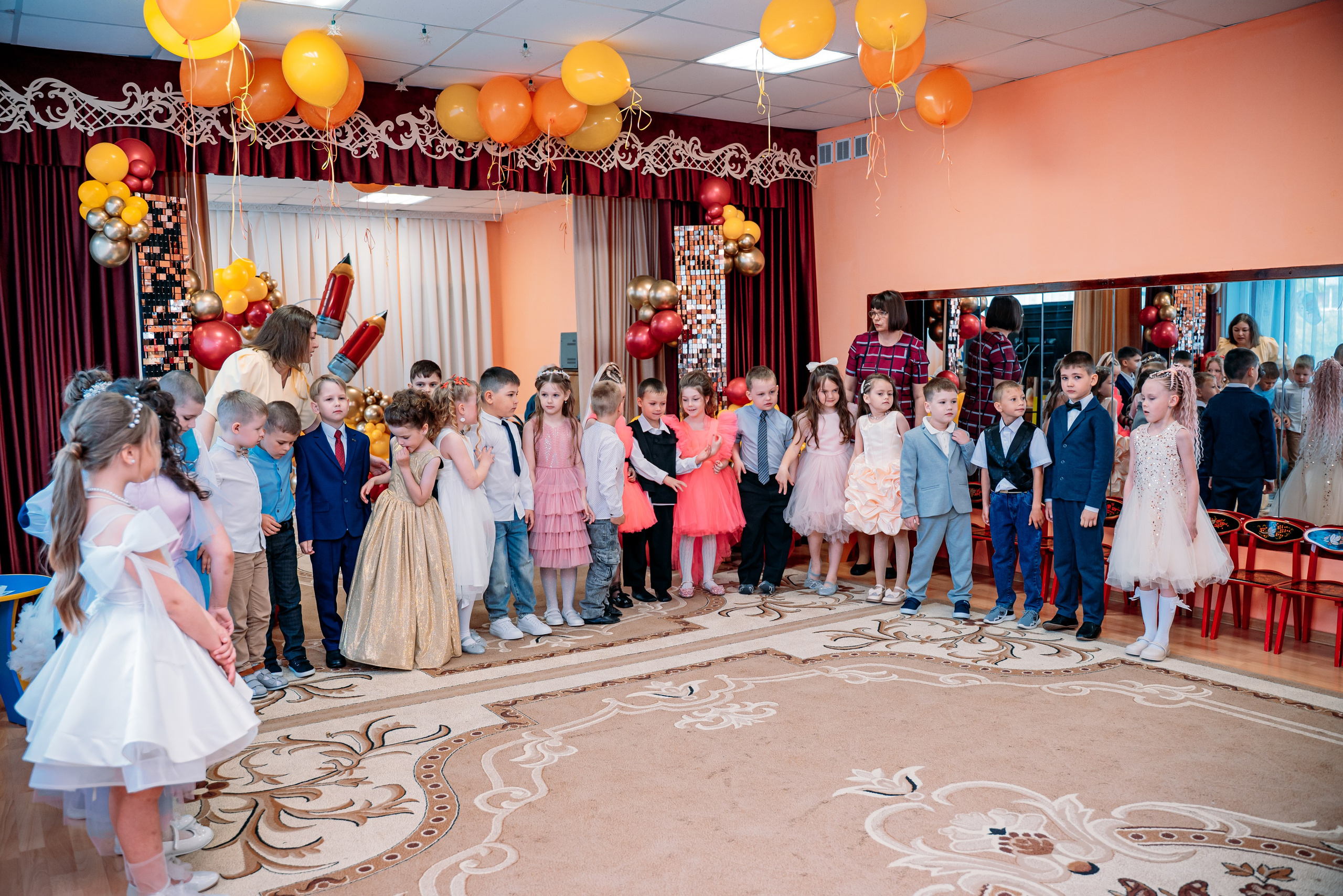 Выпускной 2026 детский сад 66. Фотограф Алёна Царькова. Киселевск