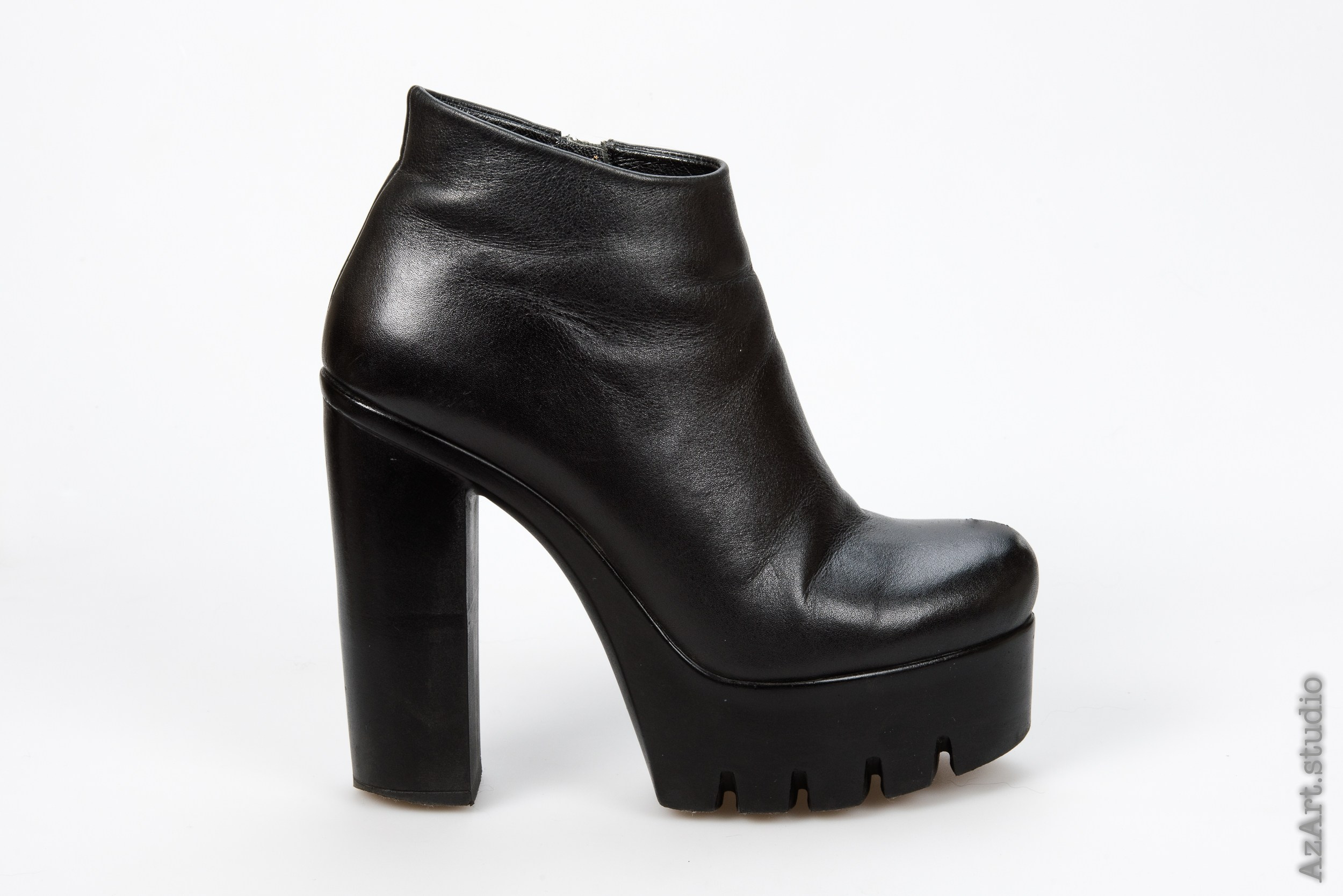 Предметка обувь. Фотограф Андрей Зикеев, фотостудия AzArt Studio в Москве