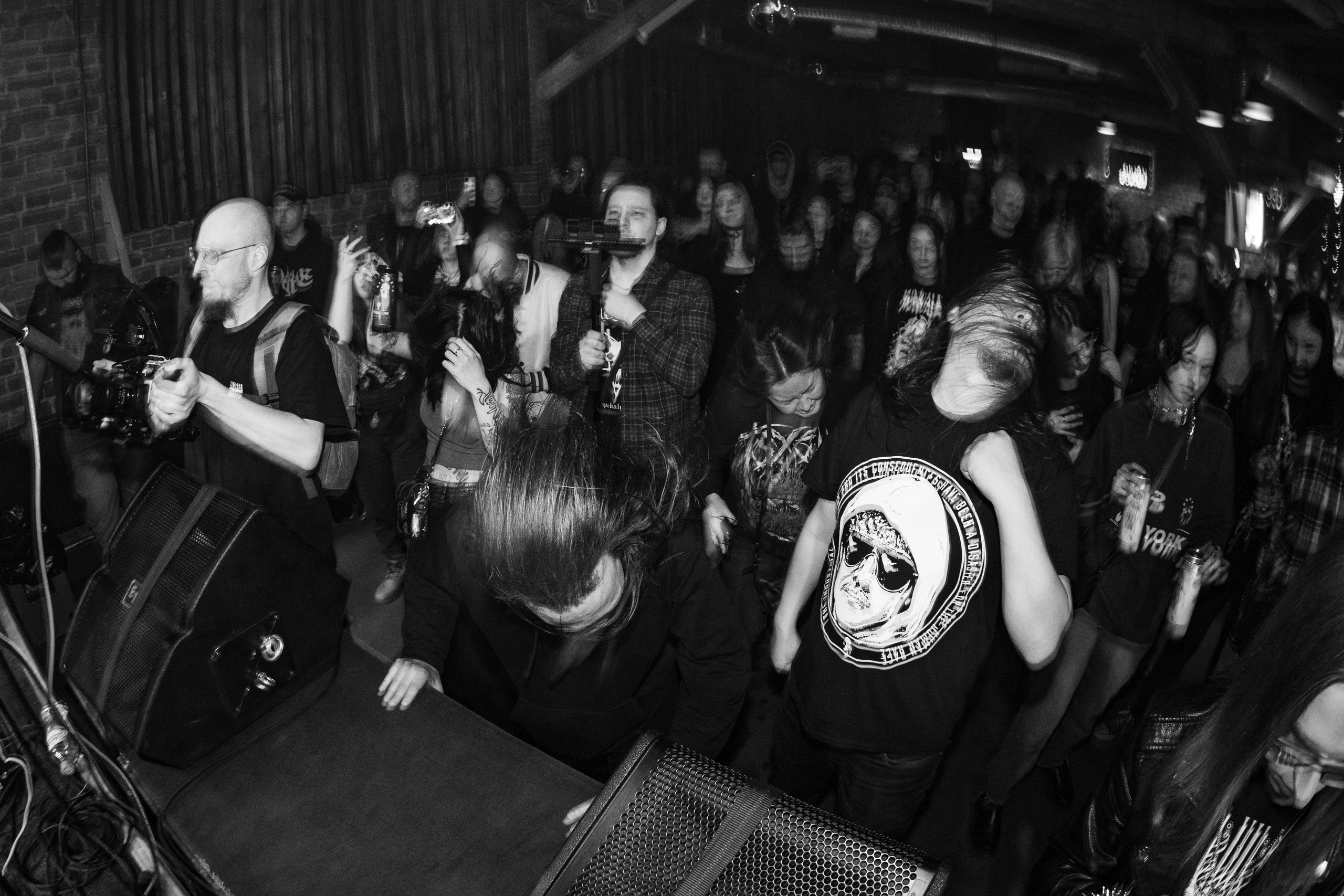 ИЛ • Minuala • Khlad|Цоколь 2.0. Концертный и репортажный фотограф в Санкт-Петербурге Слава Пахомов