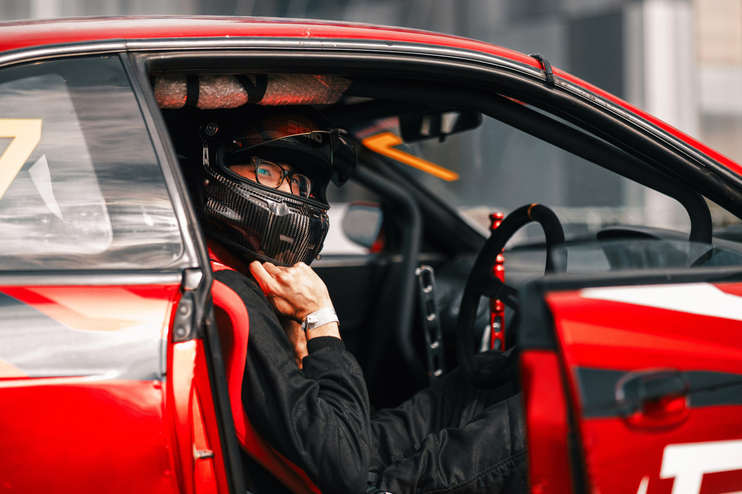 IDDC Этап 2: Бетонный Колизей и блогеры в деле