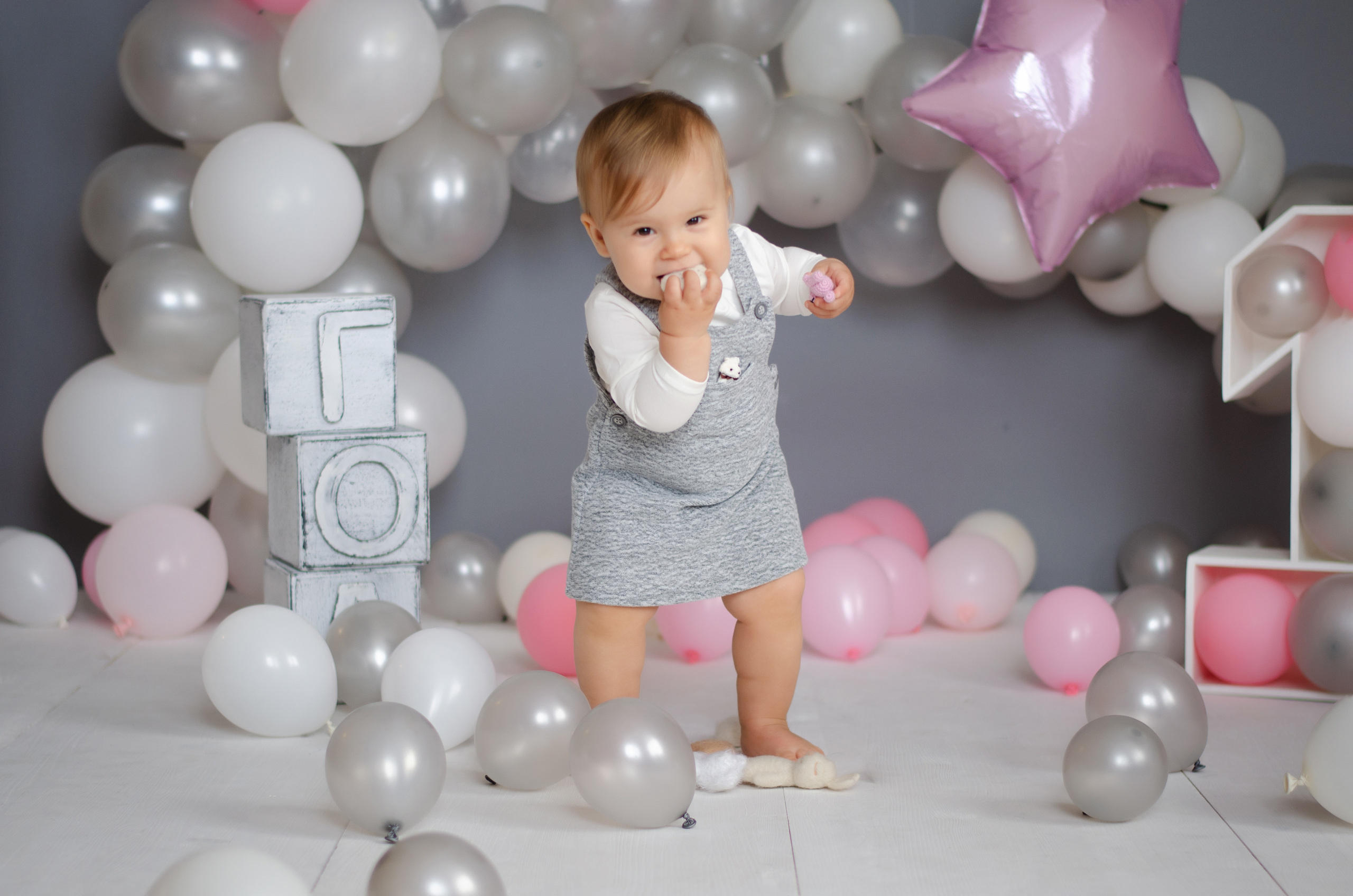 Годовасие. Марина Колосова, детский фотограф и фотограф новорожденных в Красноярс