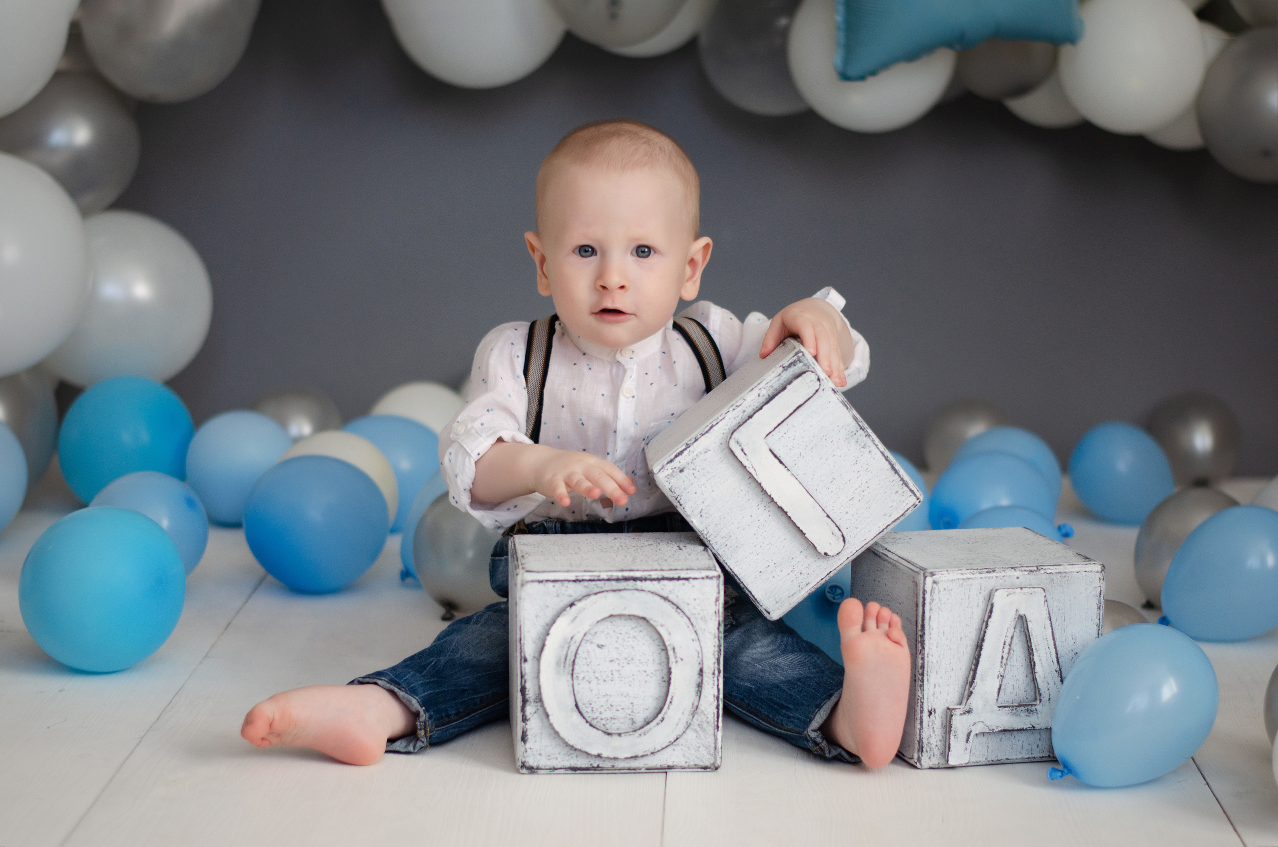 Годовасие. Марина Колосова, детский фотограф и фотограф новорожденных в Красноярс