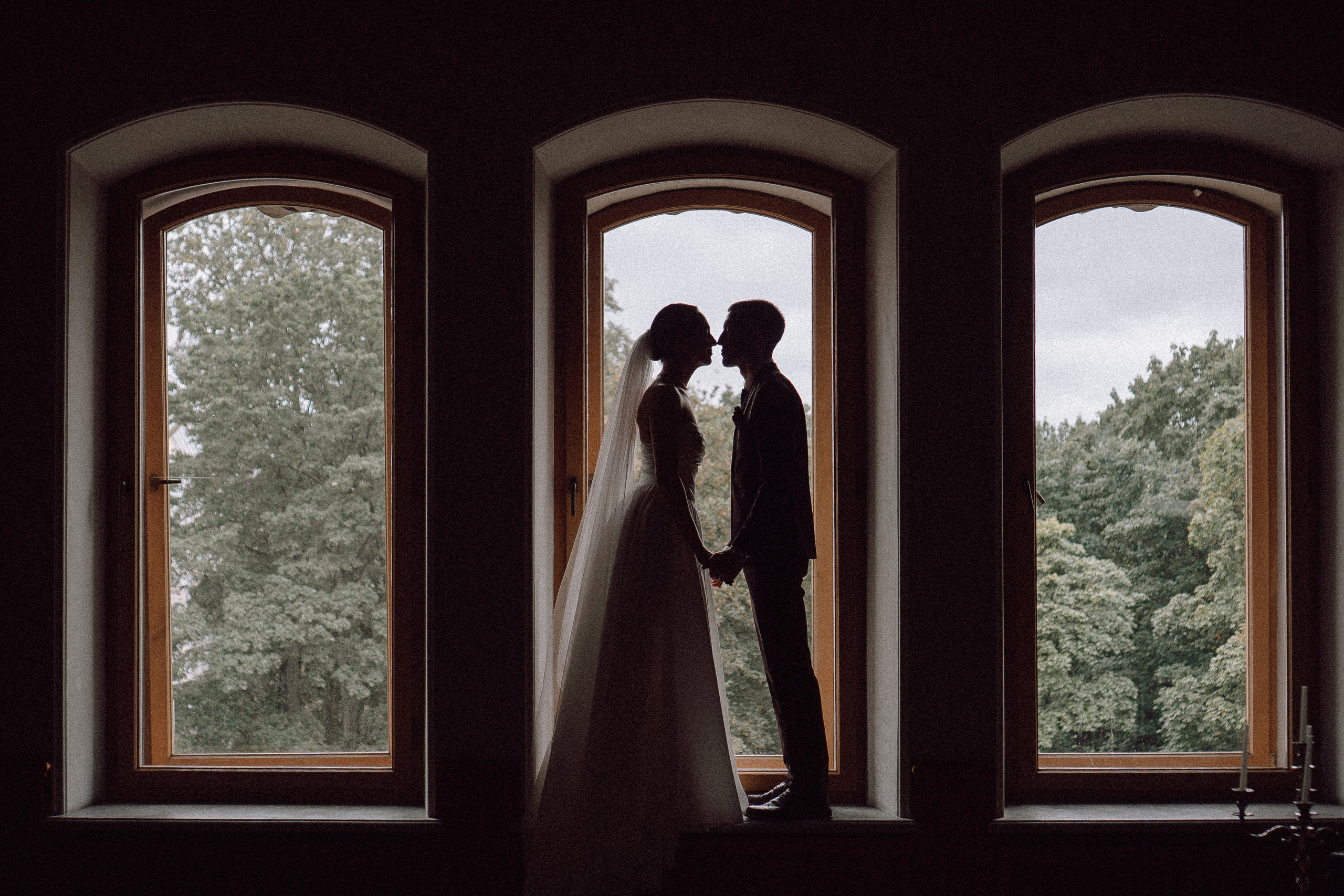 СВАДЕБНАЯ ПРОГУЛКА В САНТК-ПЕТЕРБУРГЕ (ИСАКИЕВСКИЙ СОБОР, ЗИМНЯЯ КАНАВКА, ЭРМИТАЖ И БОЛЬШАЯ МОРСКАЯ УЛИЦА). Профессиональный фотограф, Санкт-Петербург — Виктория Богомолова