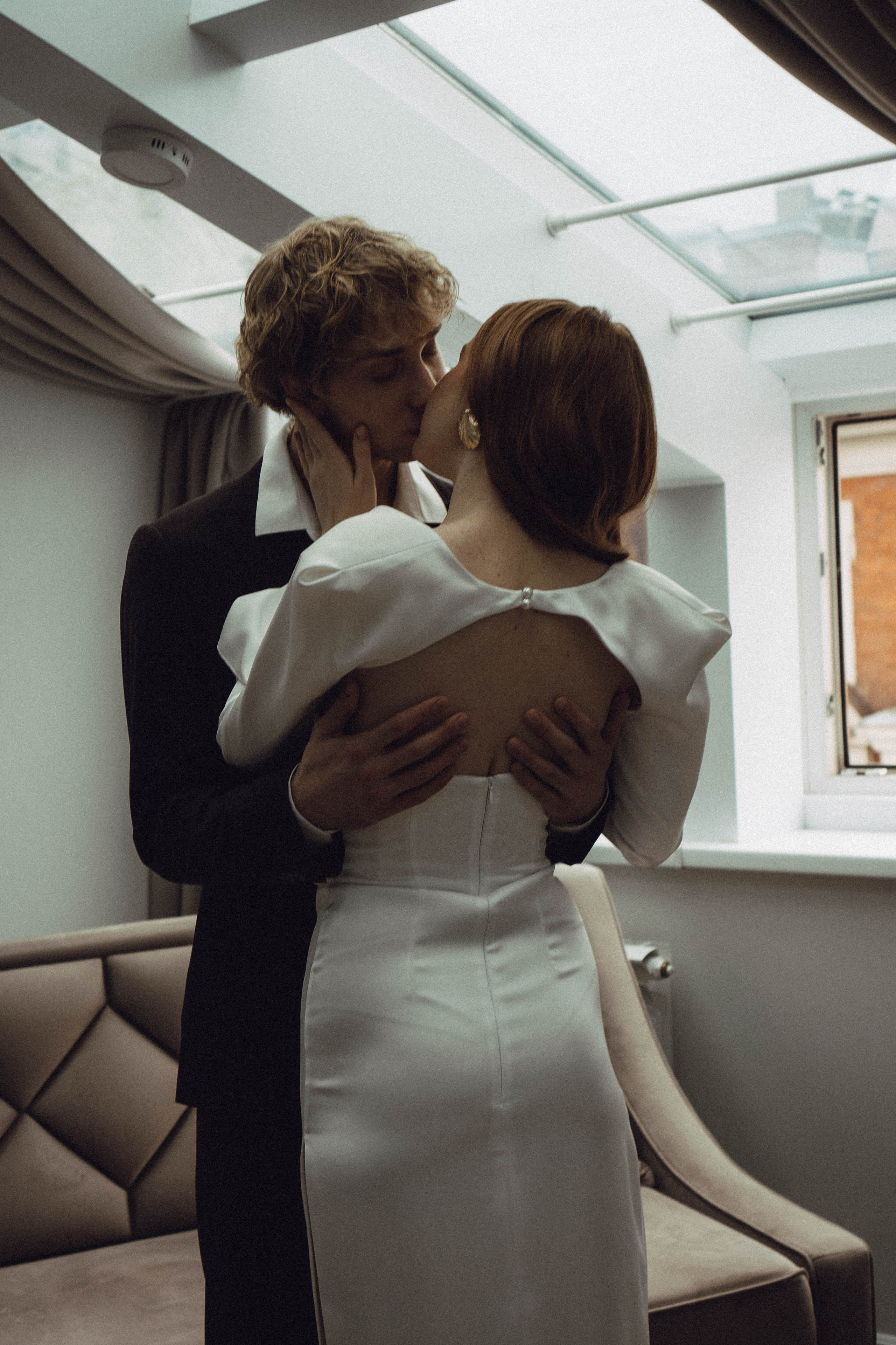 СВАДЕБНАЯ СЬЕМКА В ОТЕЛЕ. СБОРЫ ЖЕНИХА И НЕВЕСТЫ И ТАКЖЕ ТОР И ПОДГОТОВКА К ПРОГУЛКЕ. Профессиональный фотограф, Санкт-Петербург — Виктория Богомолова