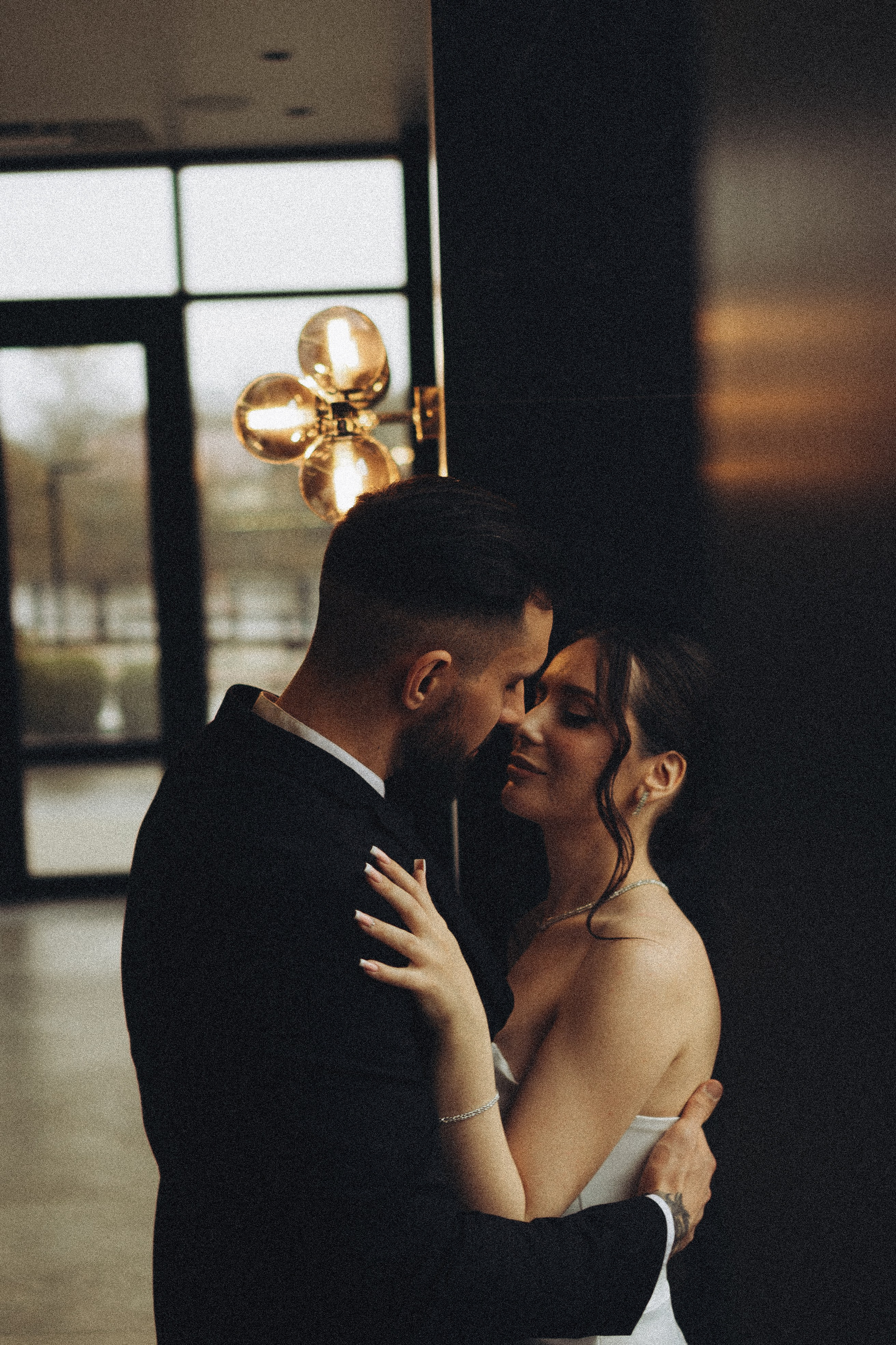 СВАДЕБНАЯ СЬЕМКА СБОРОВ ЖЕНИХА И НЕВЕСТЫ В ОТЕЛЕ И ТАКЖЕ ФОТОСЕССИИЯ В ОТЕЛЕЕ МЕГАПОЛИС БРЯНСК. Профессиональный фотограф, Санкт-Петербург — Виктория Богомолова