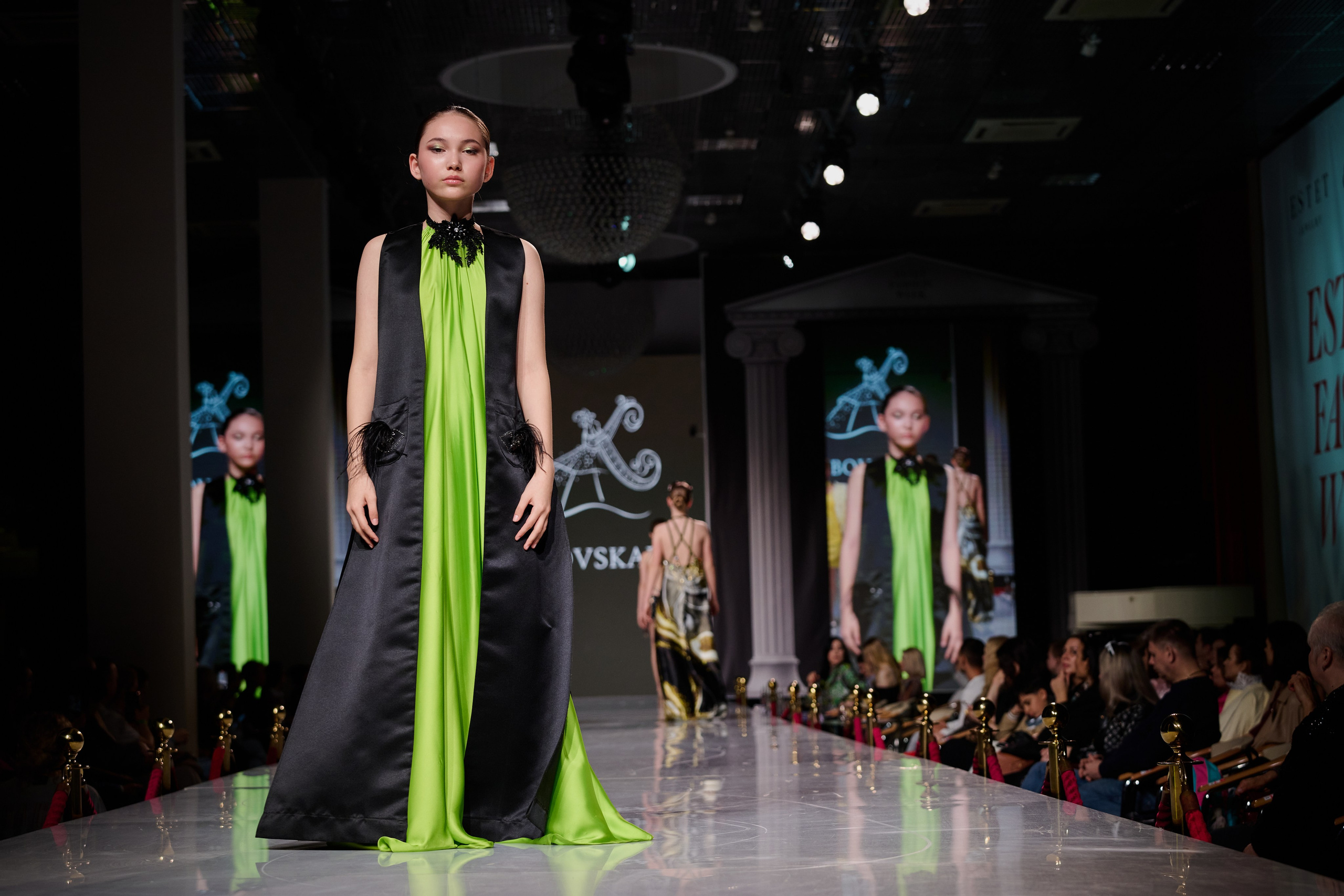 ESTET FASHION WEEK ВЕСНА — 2025. Фотограф Роман Адлер