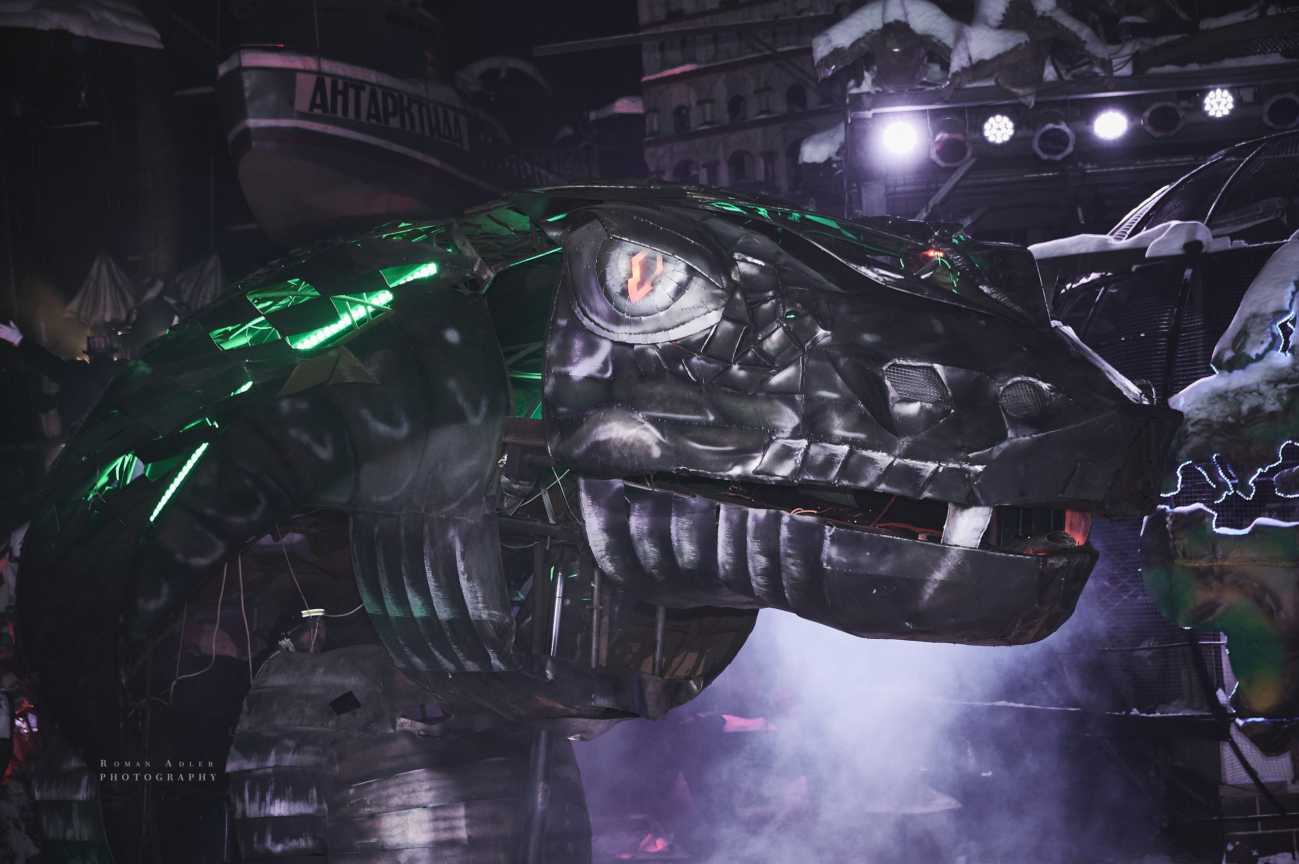 Новогодняя сказка от Ночных волков. Фотограф Роман Адлер