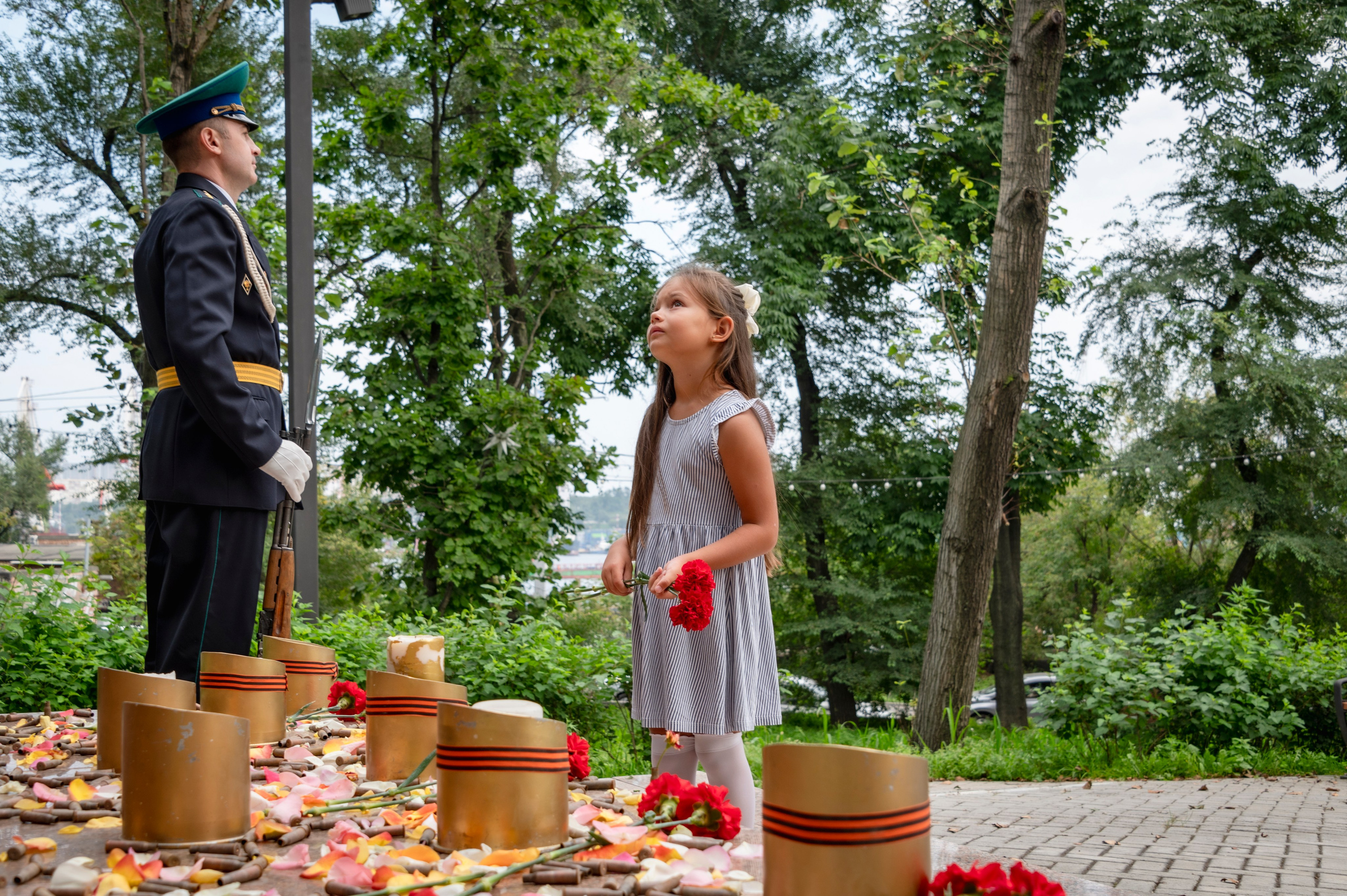 Авторская серия фотографа Романа Адлера «Ради Жизни». Фотограф Роман Адлер
