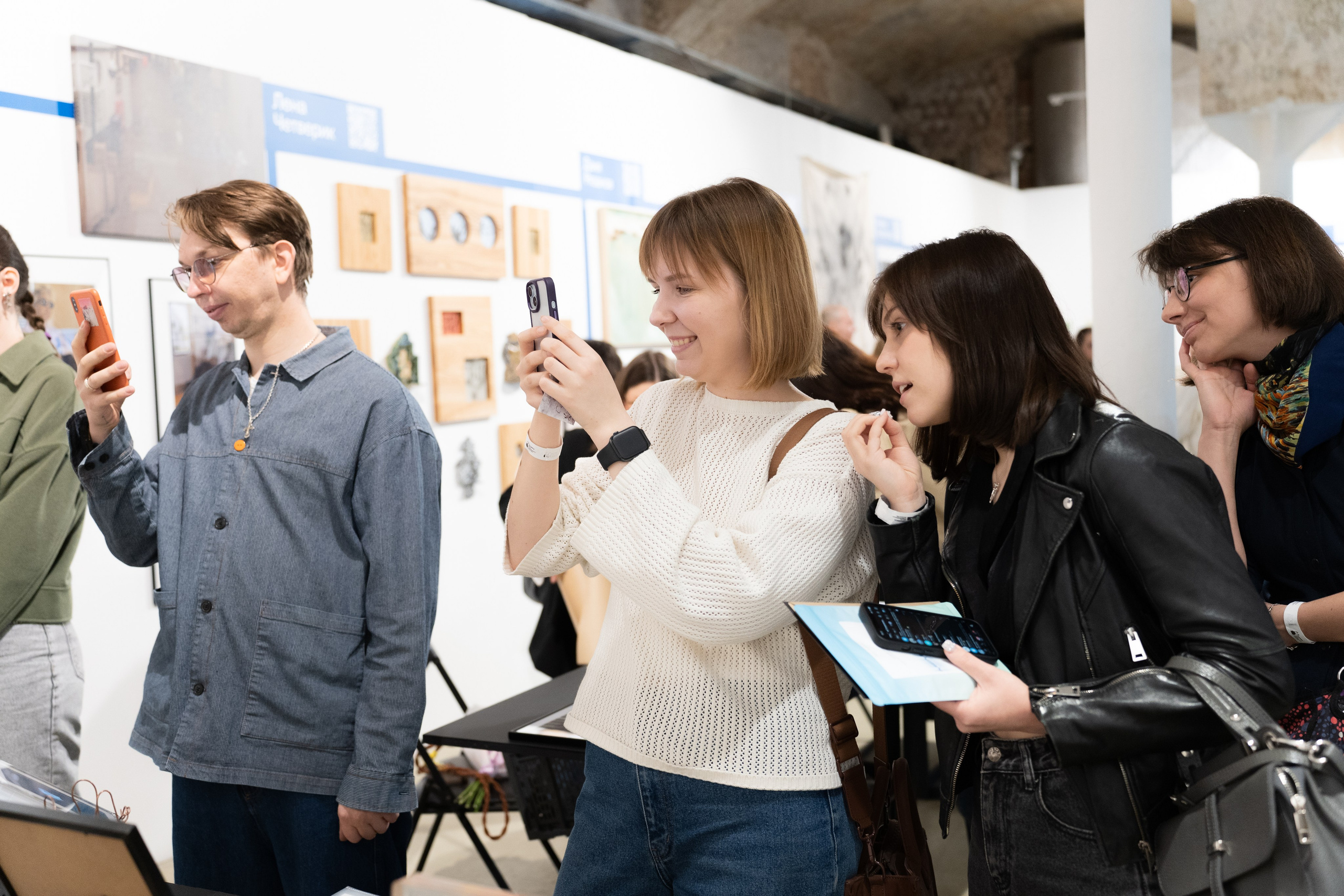 ЦСИ Винзавод | WIN-WIN. Эдуард Гаджиев — фотограф Москва