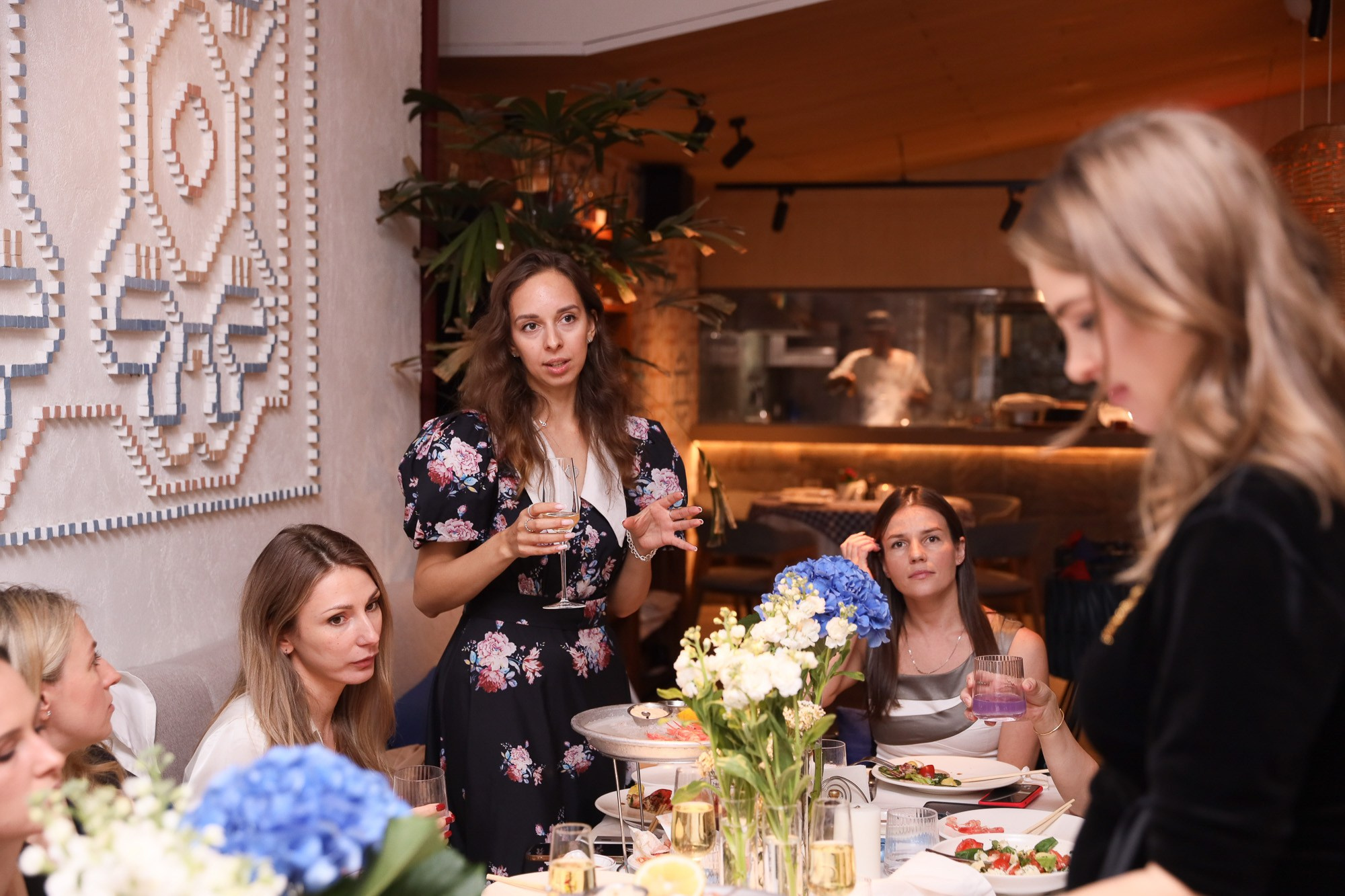 День рождения в Клево на Усачевском. Фотограф-видеограф в Москве