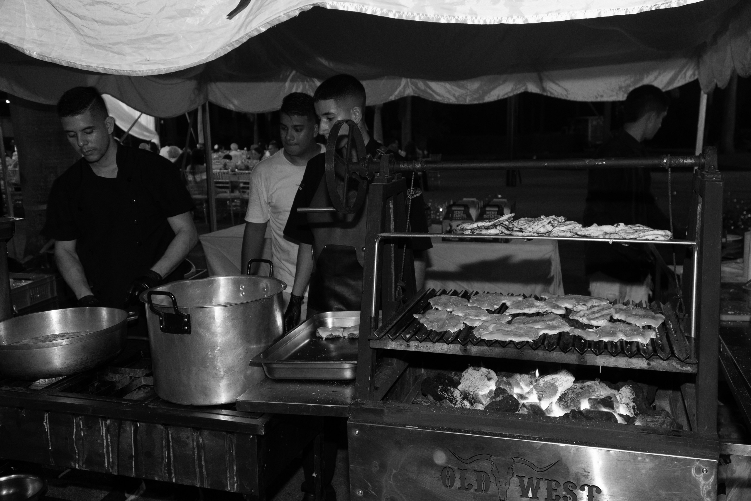 Carola & Gerson. Wedding Photographer in Barcelona and Medellin