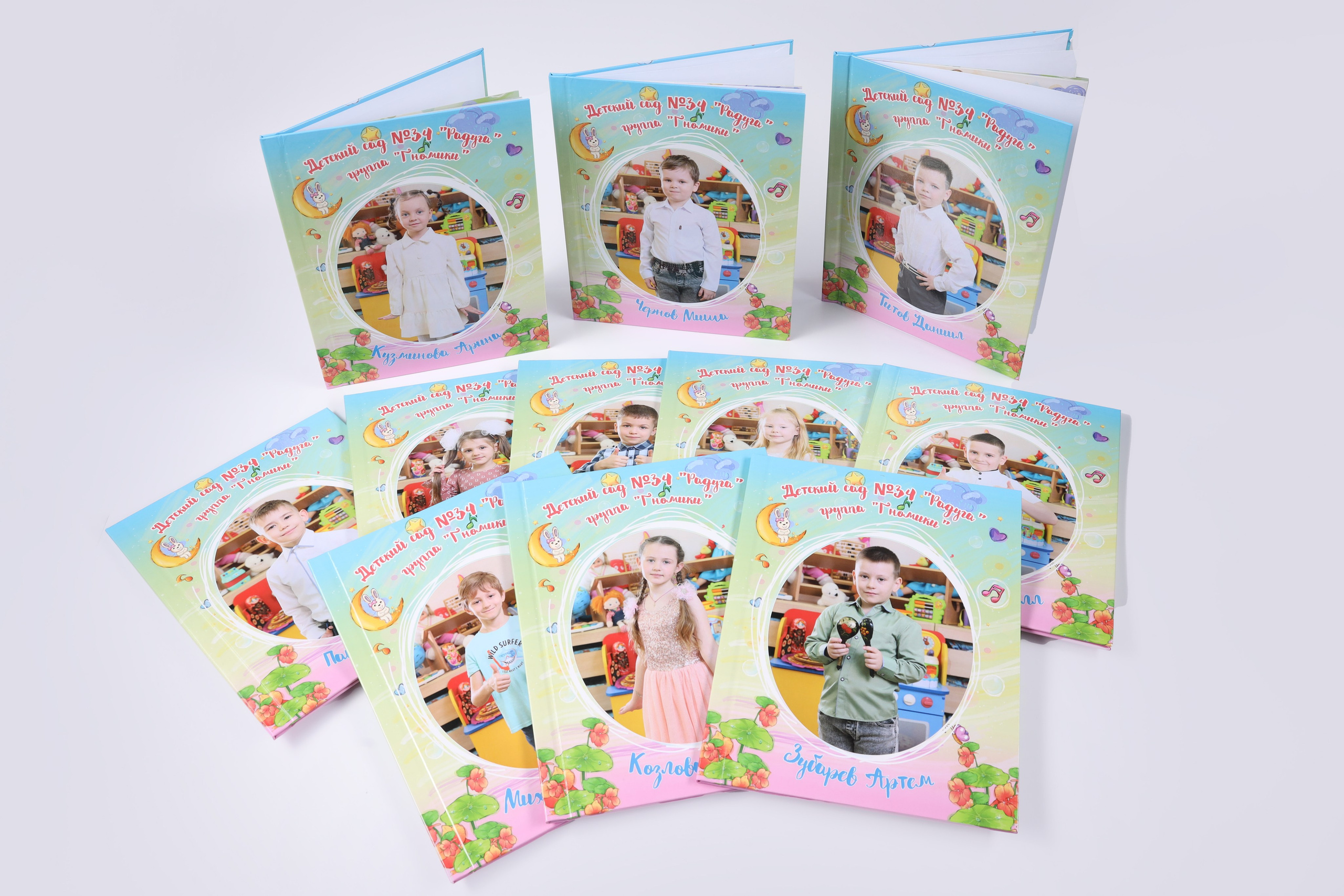 Образец многостраничного фотоальбома для выпускников ДС (3 дня съемок с дорогой в Тульскую область). Фотограф в Туле Крупский АнДРей. Фотостудия «КАДР71» в Туле