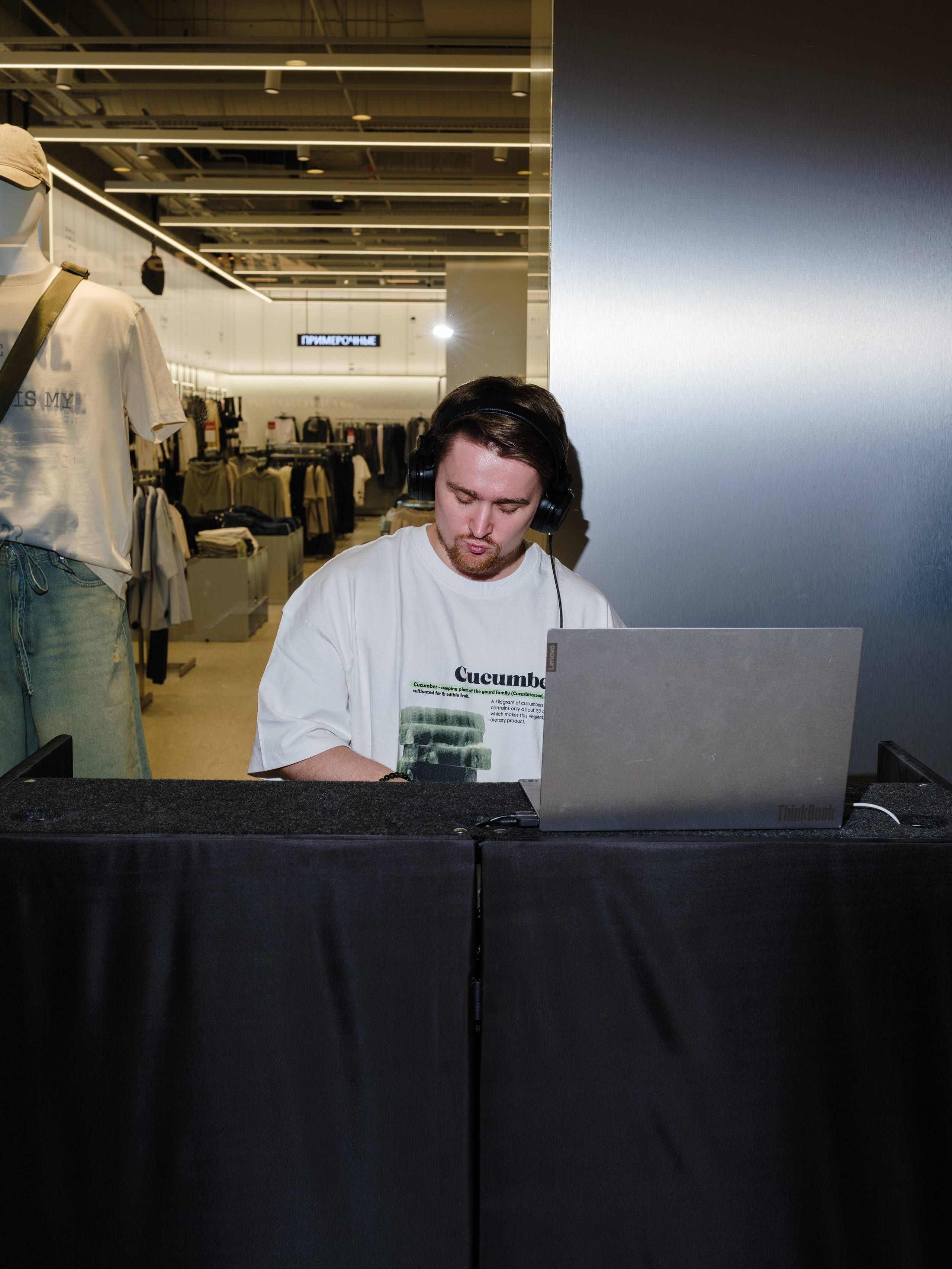 Открытие FACECODE. Репортажный и портретный фотограф в Москве Илья Спиридонов