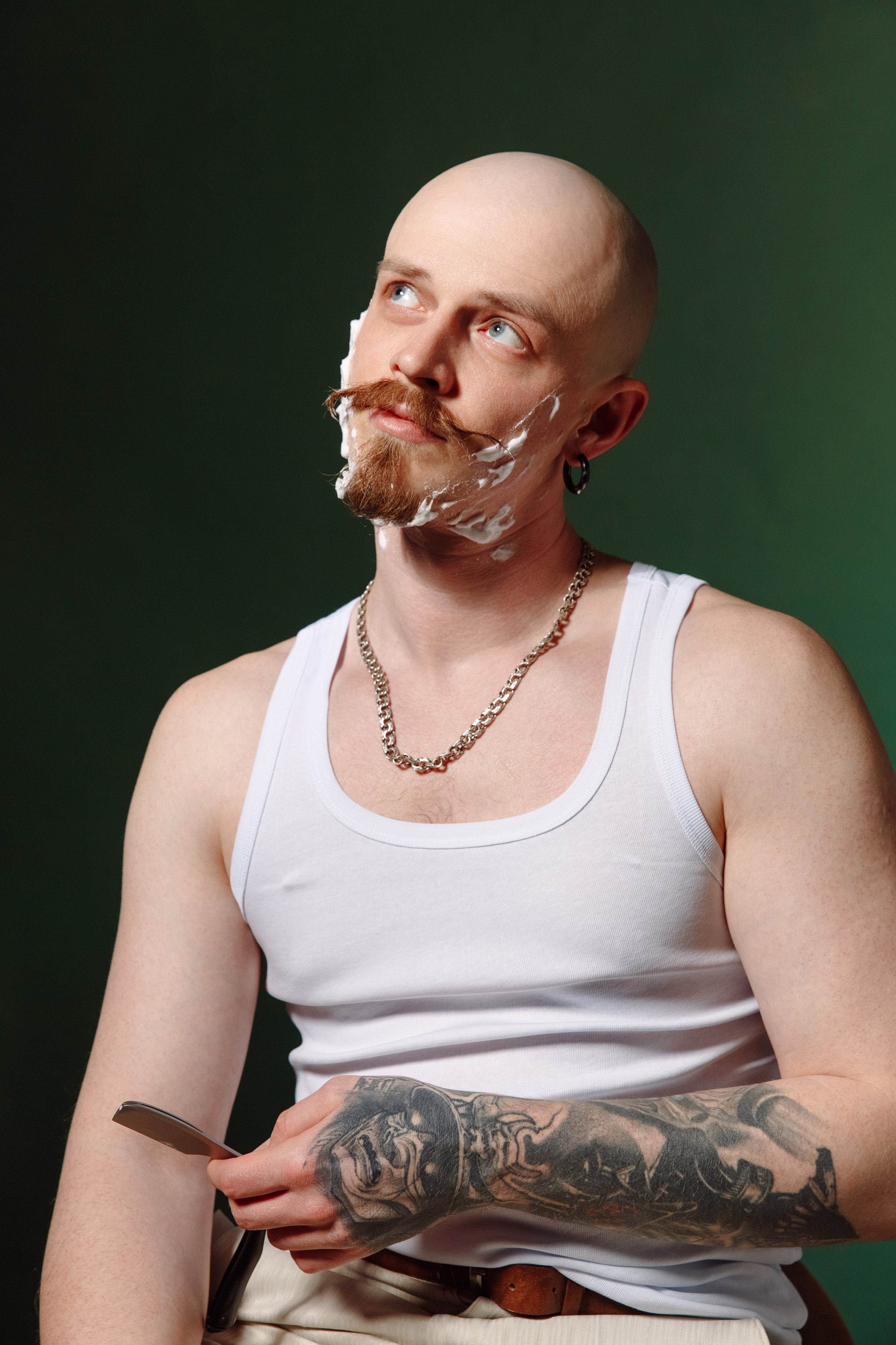 Мужская фотосессия в студии Нижний Новгород. Мужской портрет, Нижний Новгород. Фотосессия барбера. Барбер Нижний Новгород.