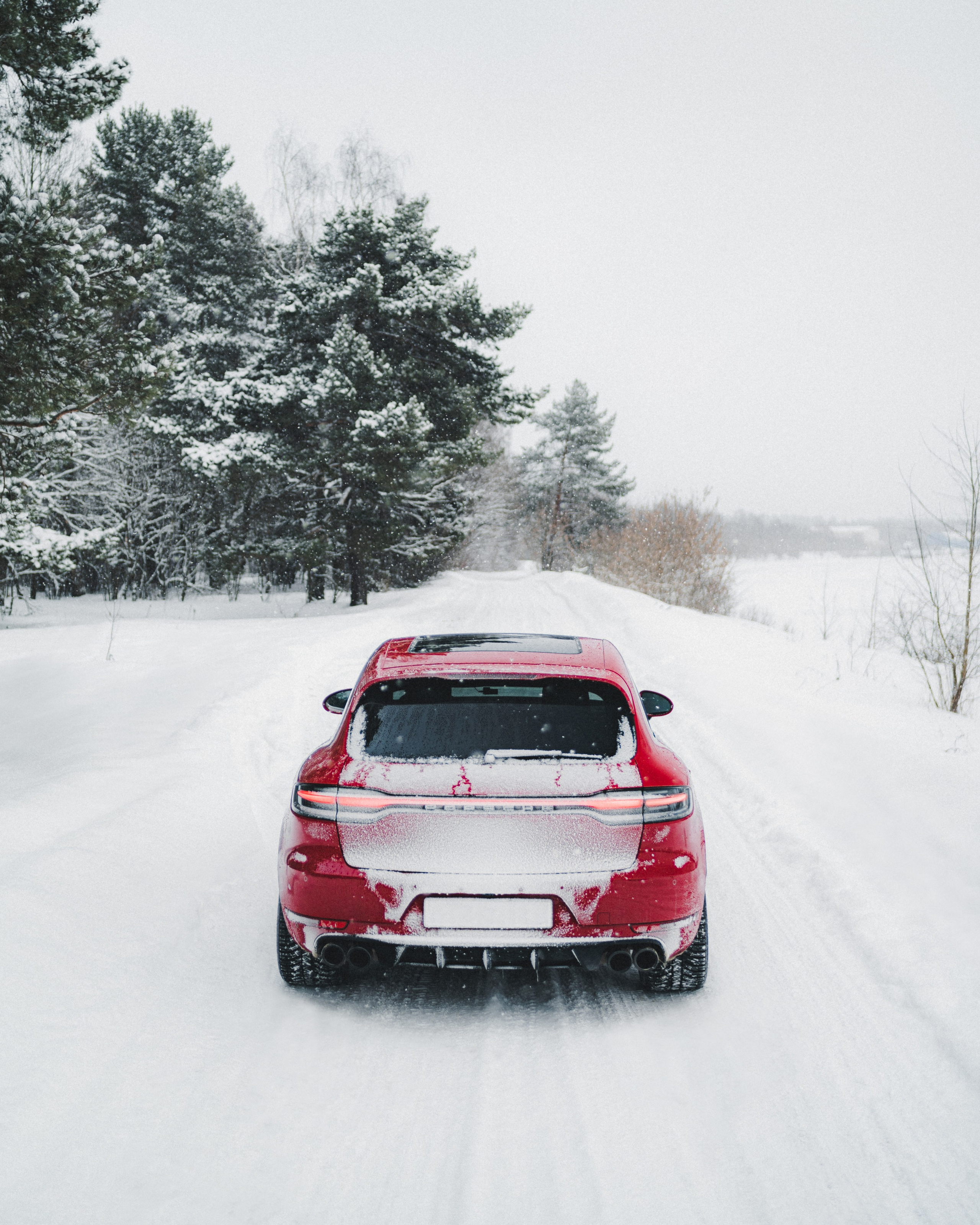 Автомобильная фотосессия Porsche Macan GTS. Фотограф Илья К. в Москве