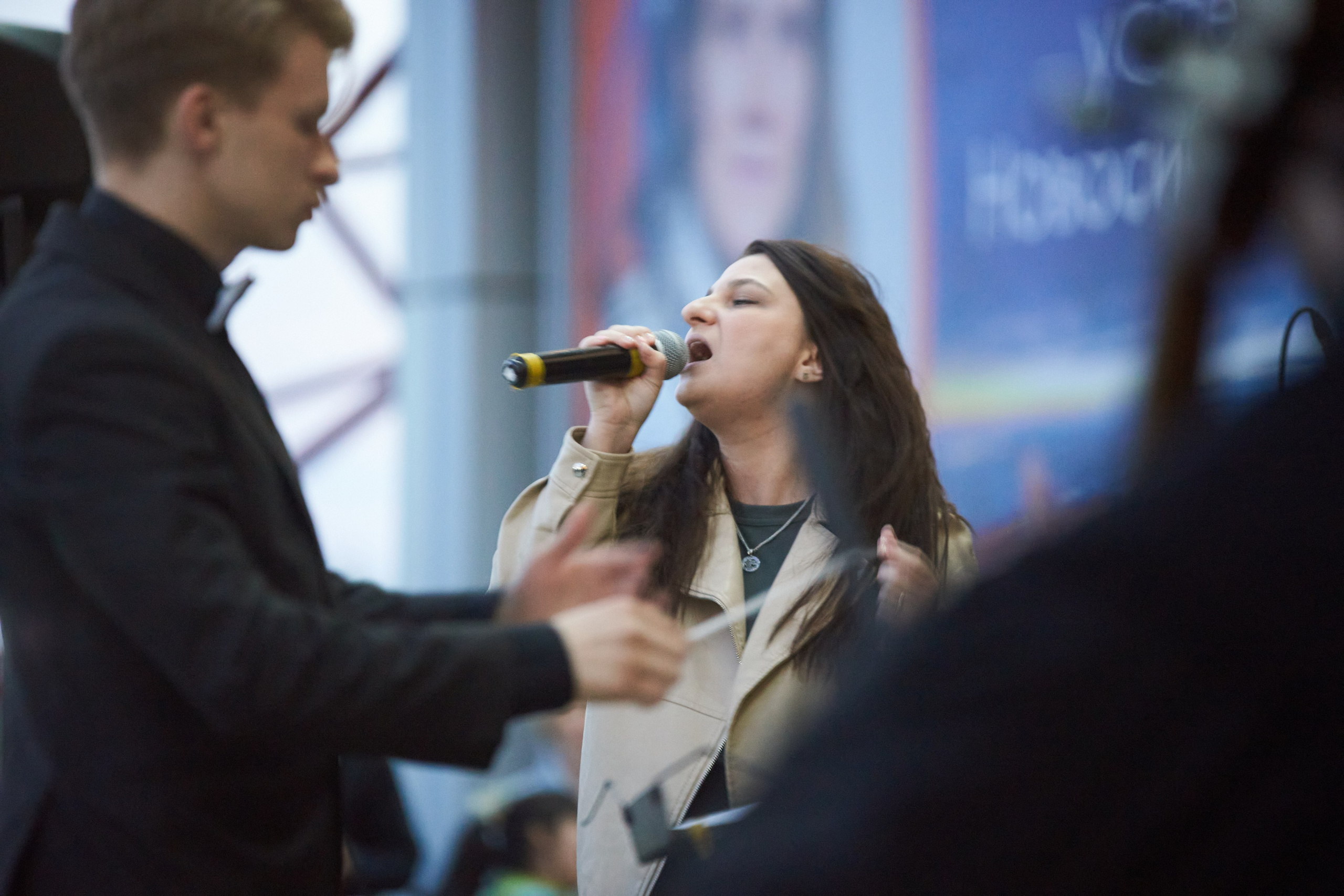 Репортаж: Музыкальная школа Виртуозы в Ночь музеев у планетария. Репортажный и женский фотограф в Новосибирске