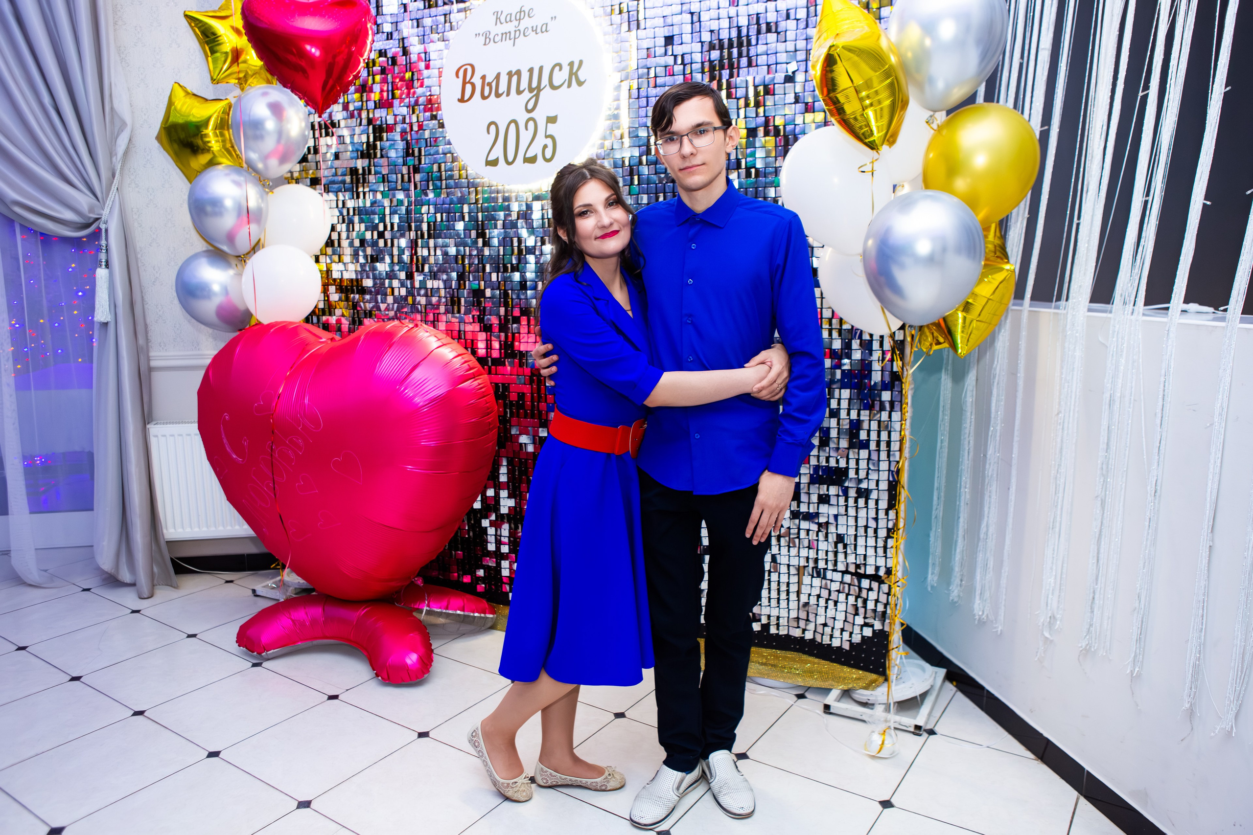 ВЫПУСКНОЙ ВЕЧЕР 2025 4 ШКОЛА. Профессиональный фотограф в Мценске и Орловской области