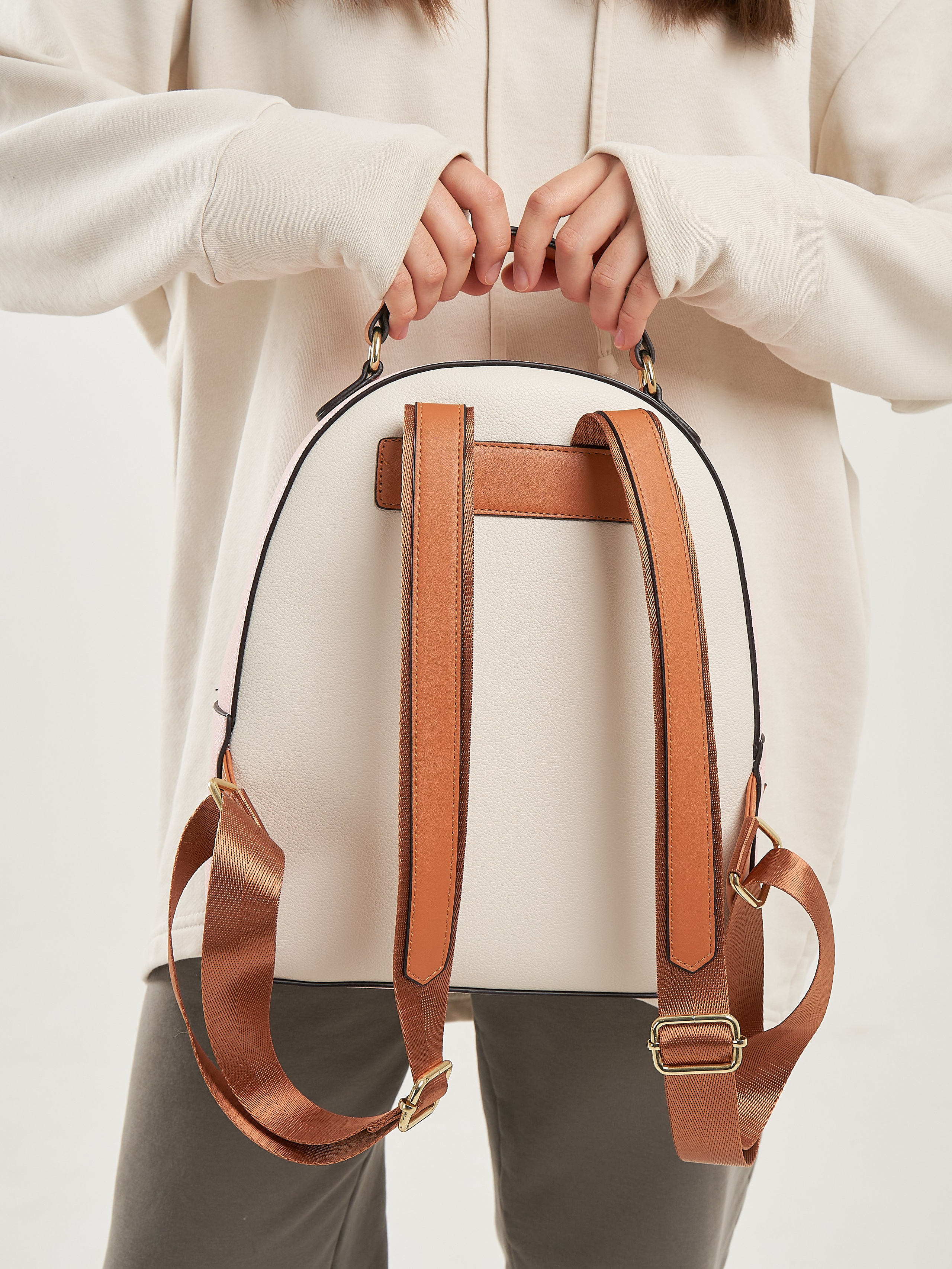 Съемка для маркетплейсов. Фотостудия КВАДРАТ