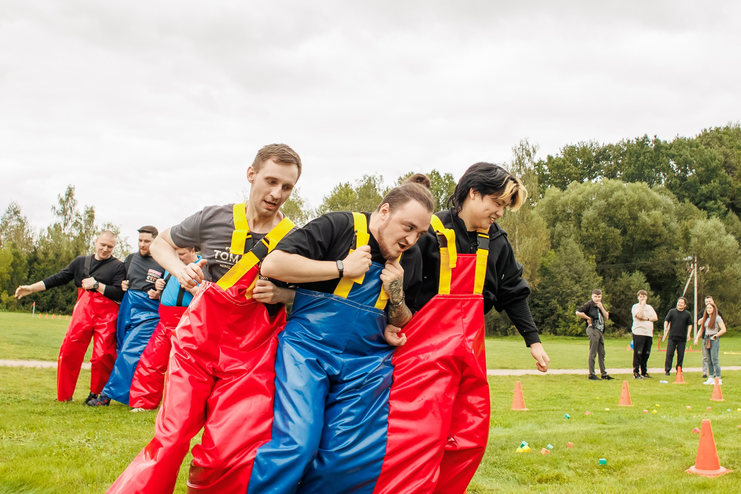 Тимбилдинг выезд. Репортажный фотограф. Москва. Алина Ланская