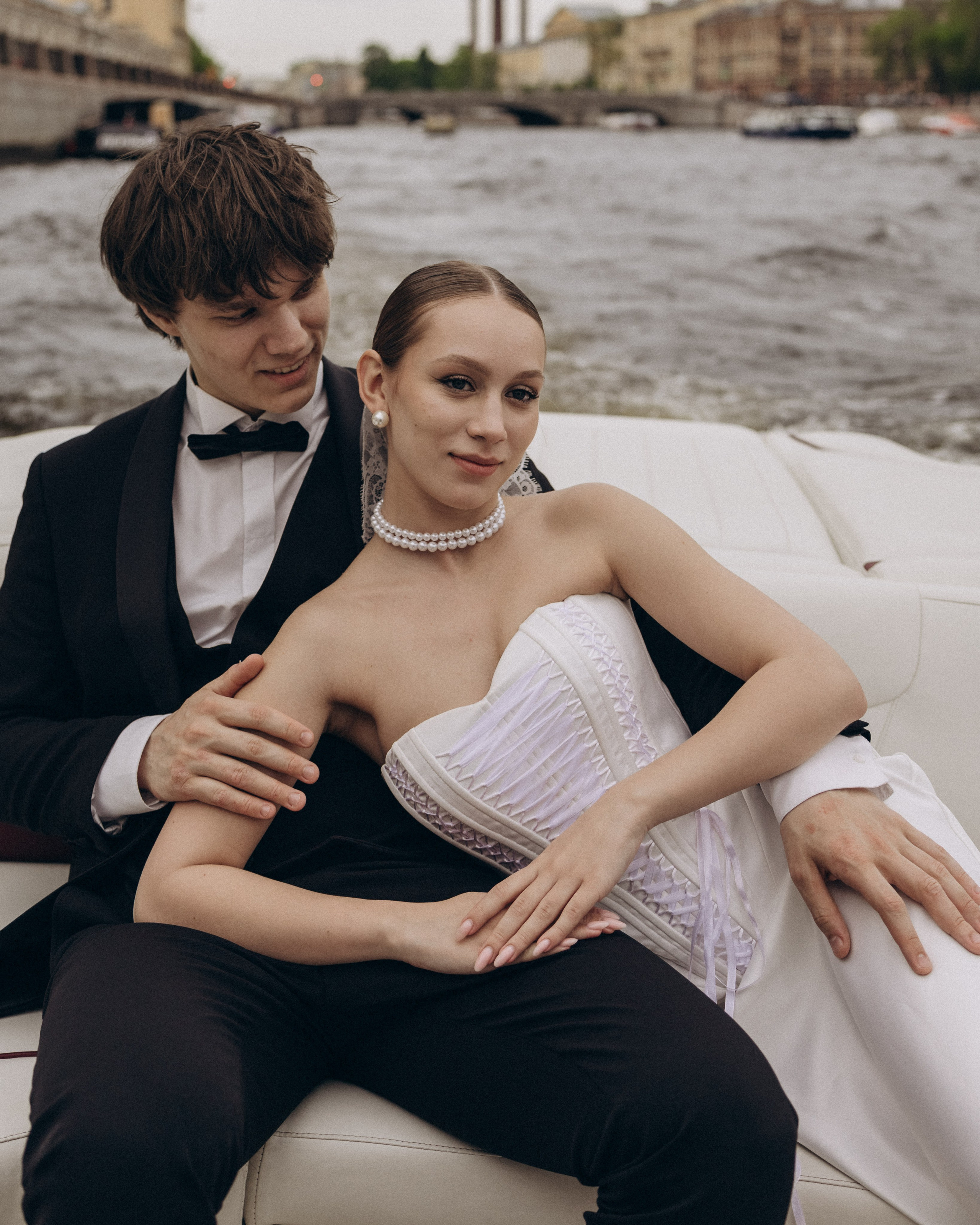 Свадебная прогулка на катере. Семейный и свадебный фотограф в Санкт-Петербурге Екатерина Васильева