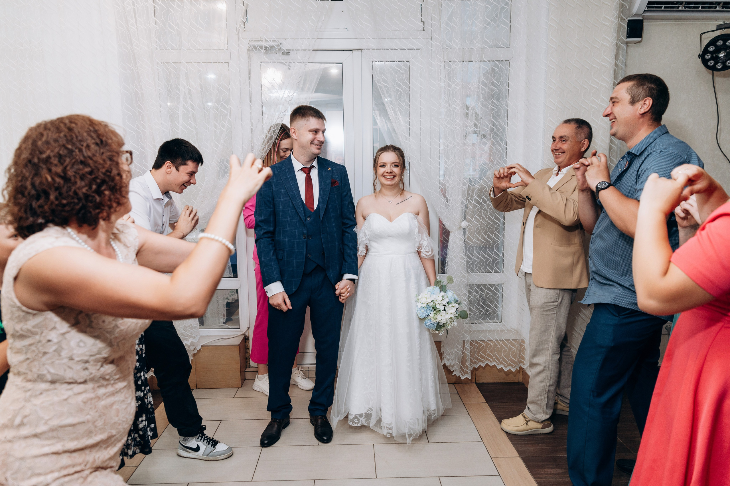 Прогулка, регистрация, банкет. Фотограф в Новосибирске