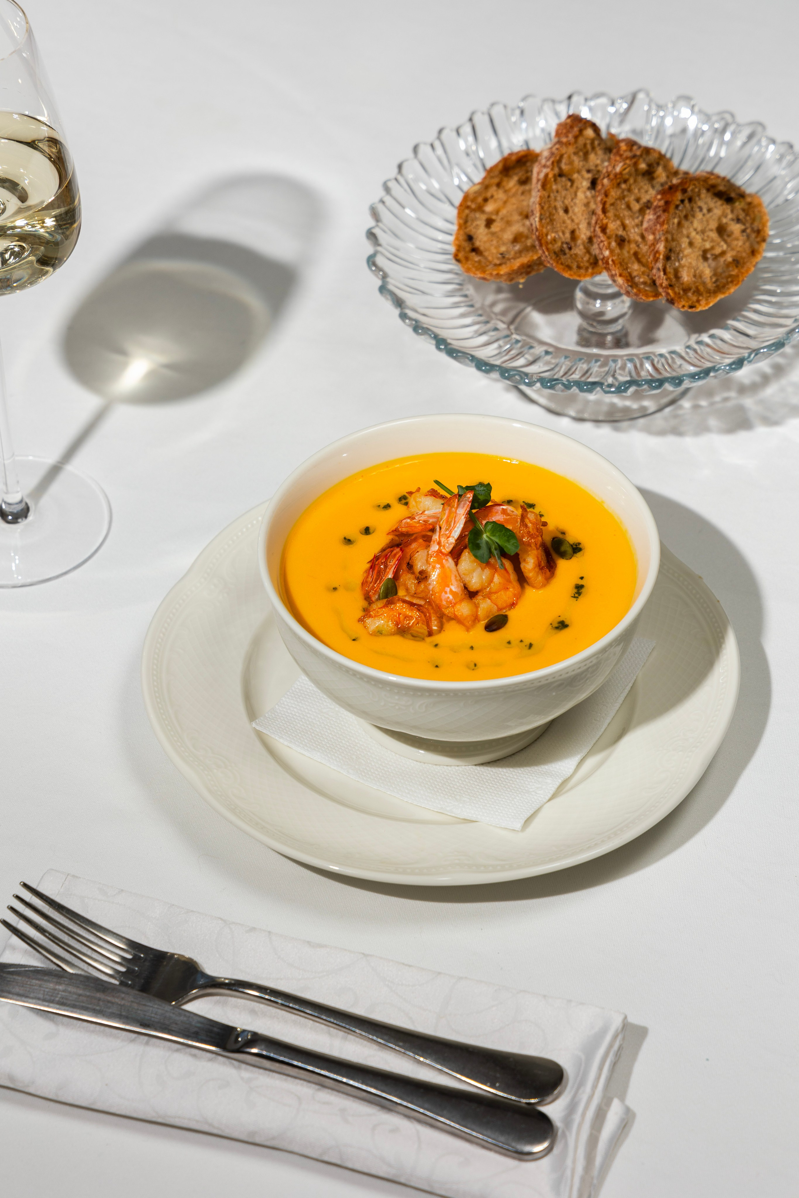 commercial editorial luxurynatural lightrestaurant photography beverage photography