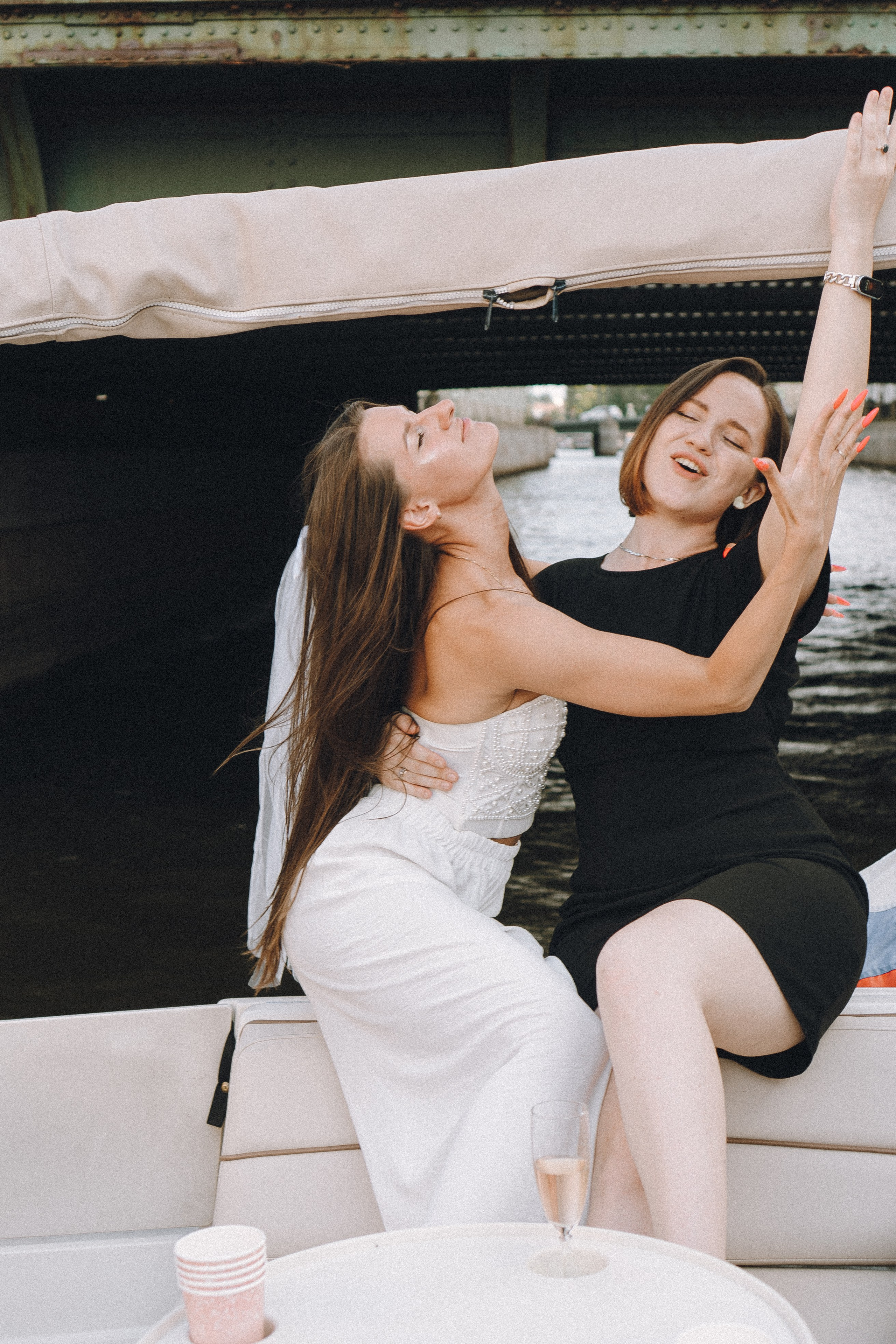 ДЕВИЧНИК НА КАТЕРЕ. Профессиональный фотограф, Санкт-Петербург — Виктория Богомолова