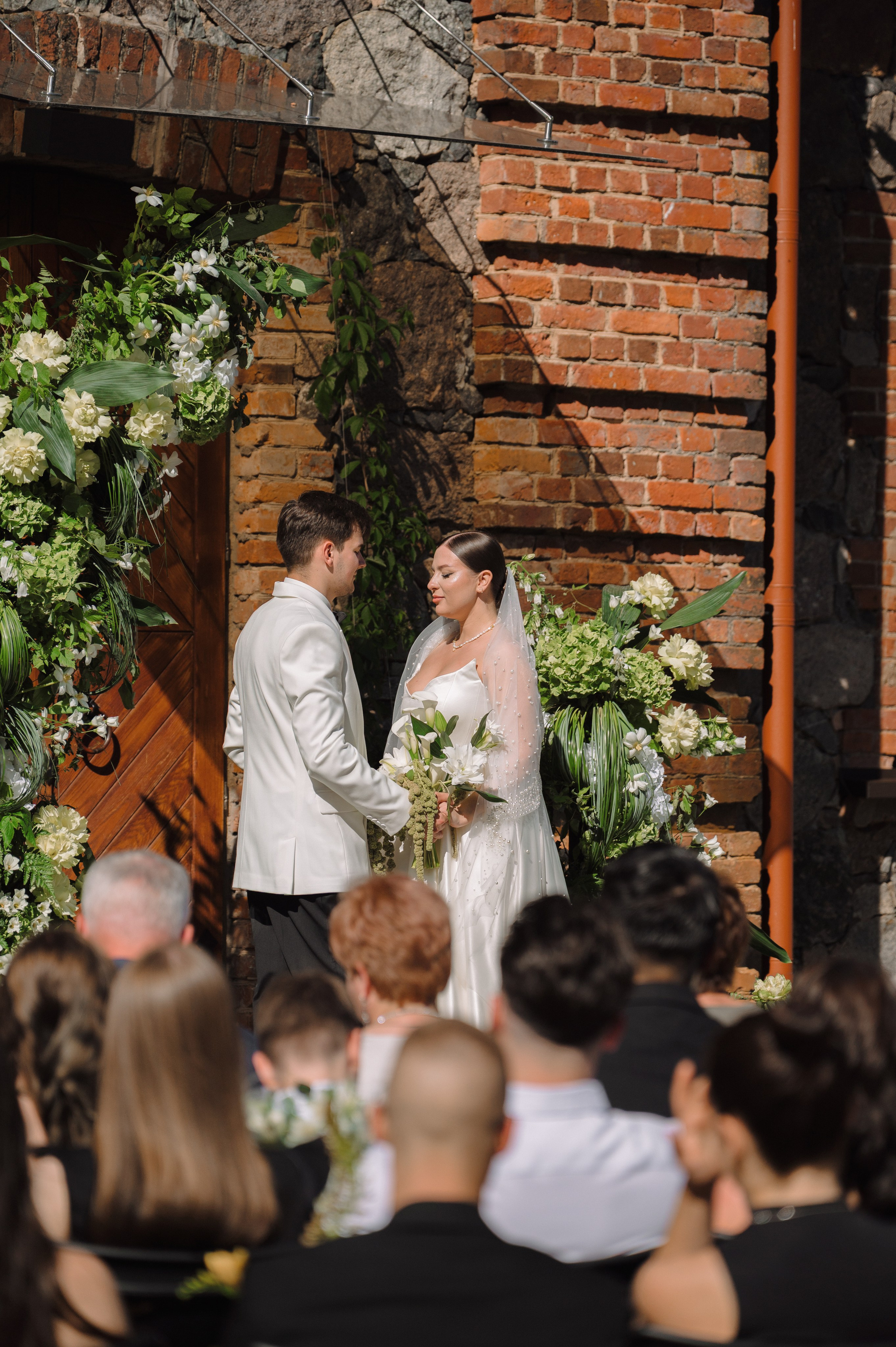 Свадебная фотосъемка в «Двор Стайки»