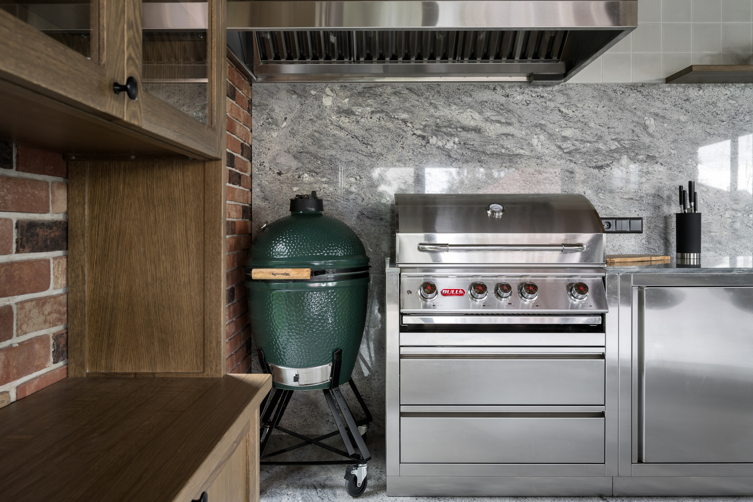 Уличная гриль-беседка. Интерьерный фотограф Мария Дмитриева. Санкт-Петербург