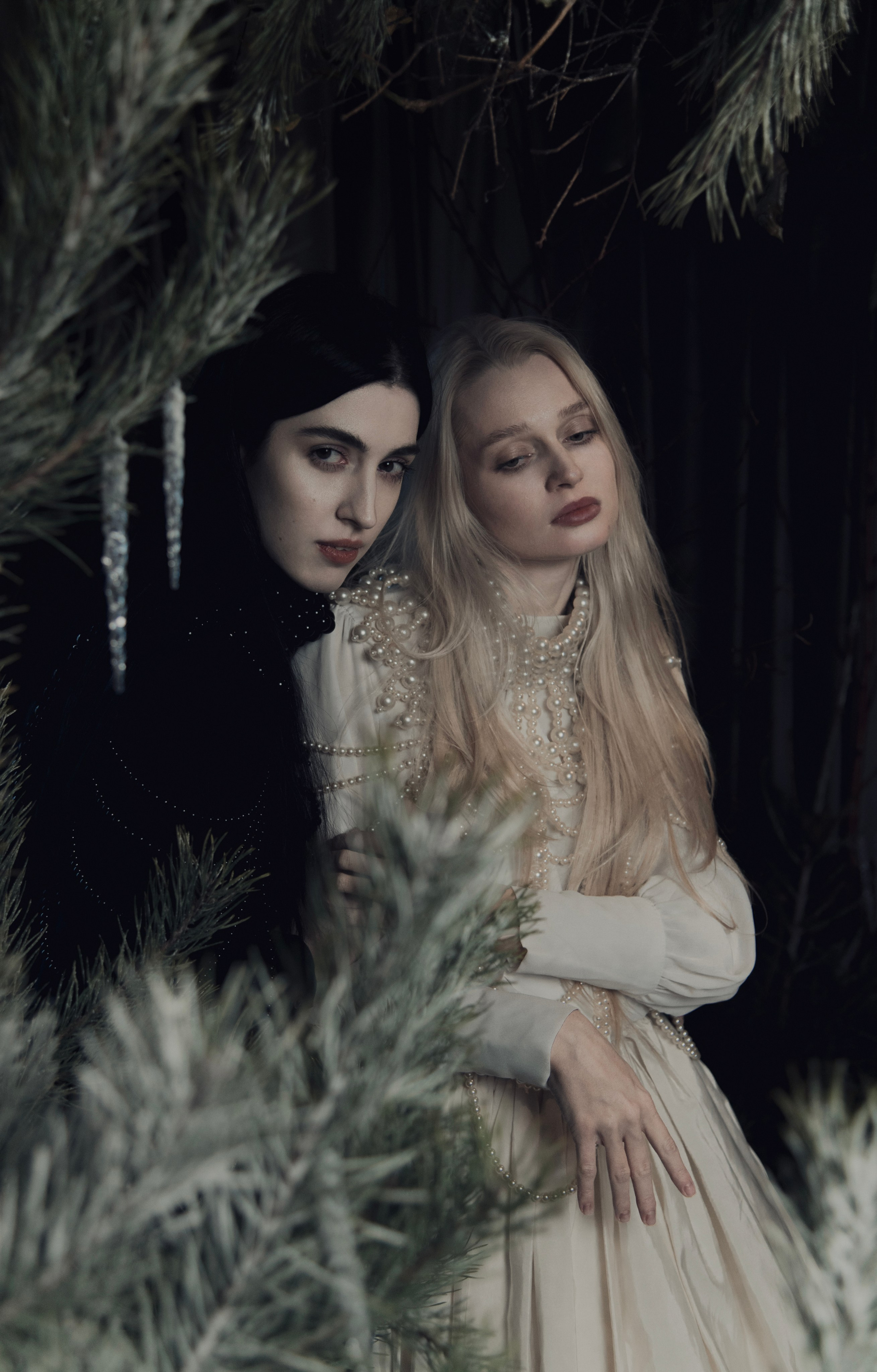 Черное и белое. Фотограф Anita Mivchas