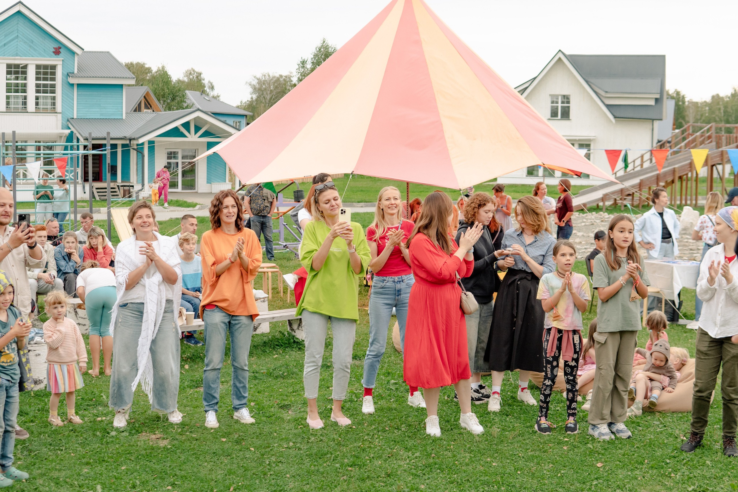 Фоторепортаж из Деревни Мира