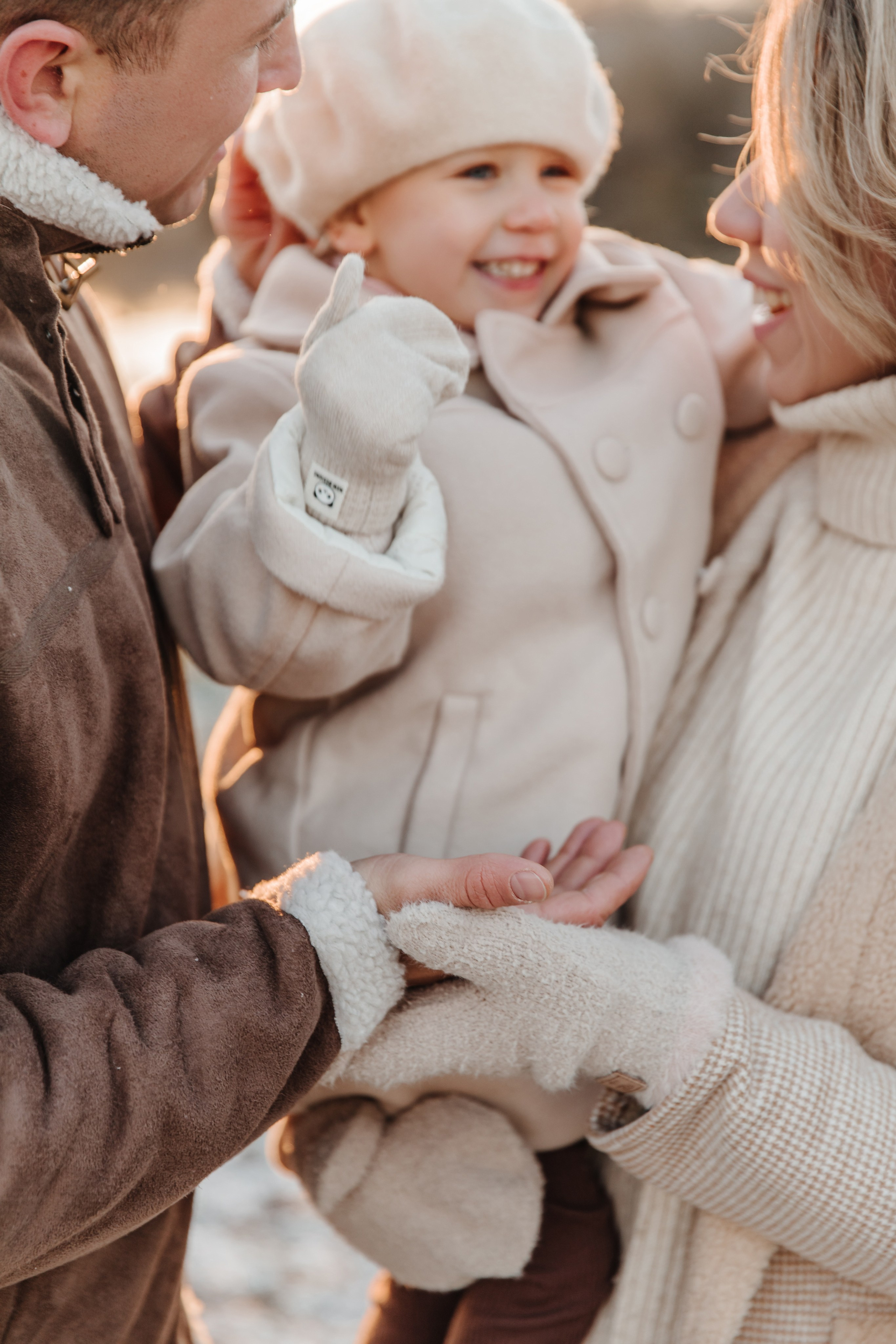 Юлия, Дмитрий и Варя. Свадебный и семейный фотограф Александра Кос