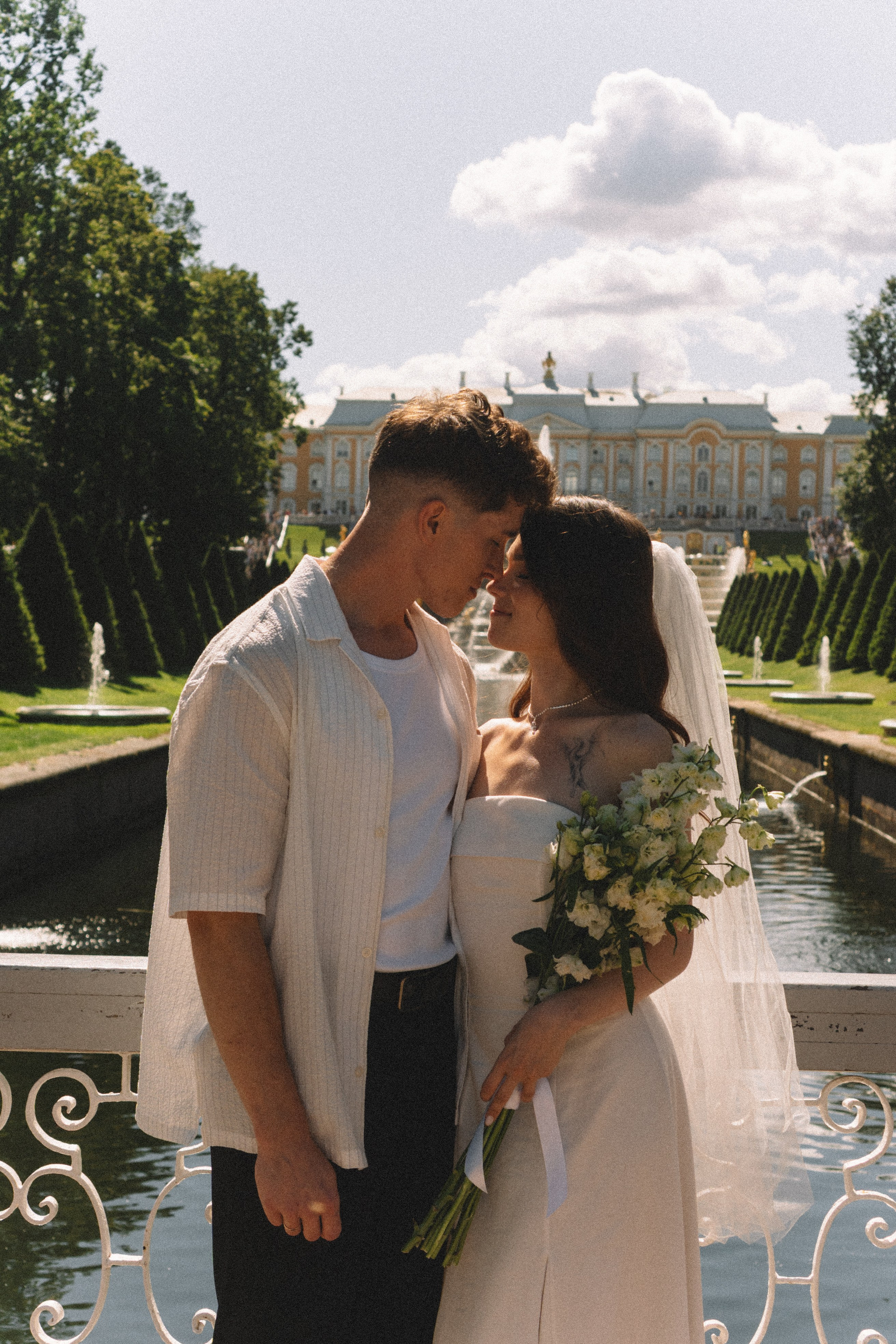 СВАДЕБНАЯ СЬЕМКА В ПЕТЕРГОФЕ И СЬЕМКА РЕПОРТАЖА В ЗАГСЕ ПЕТЕРГОФА. Профессиональный фотограф, Санкт-Петербург — Виктория Богомолова