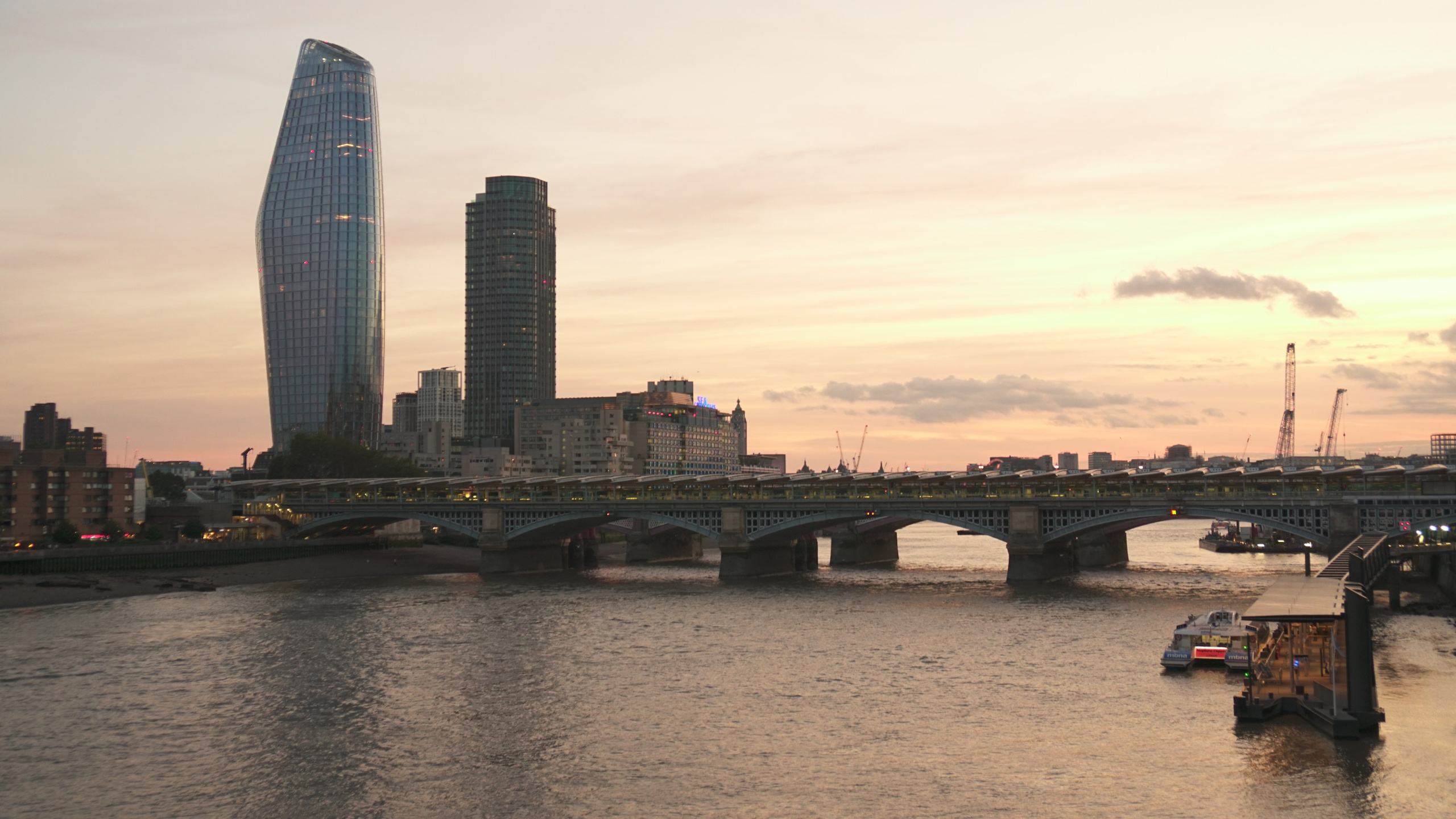 Небоскребы (Shard, Sky Garden). 35 мм