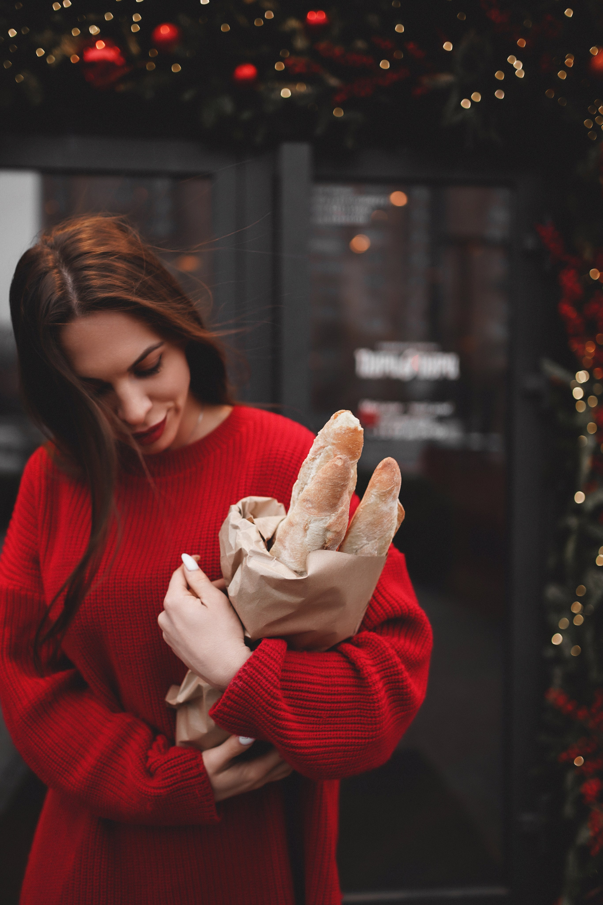 Пури пури. Фотосессия в Ростове-на-Дону. Дарья в ярком образе с батонами. Свадебный фотограф в Ростове-на-Дону. Таинство Крещения и Венчания, семейные фотосессии. Алёна Чёботова