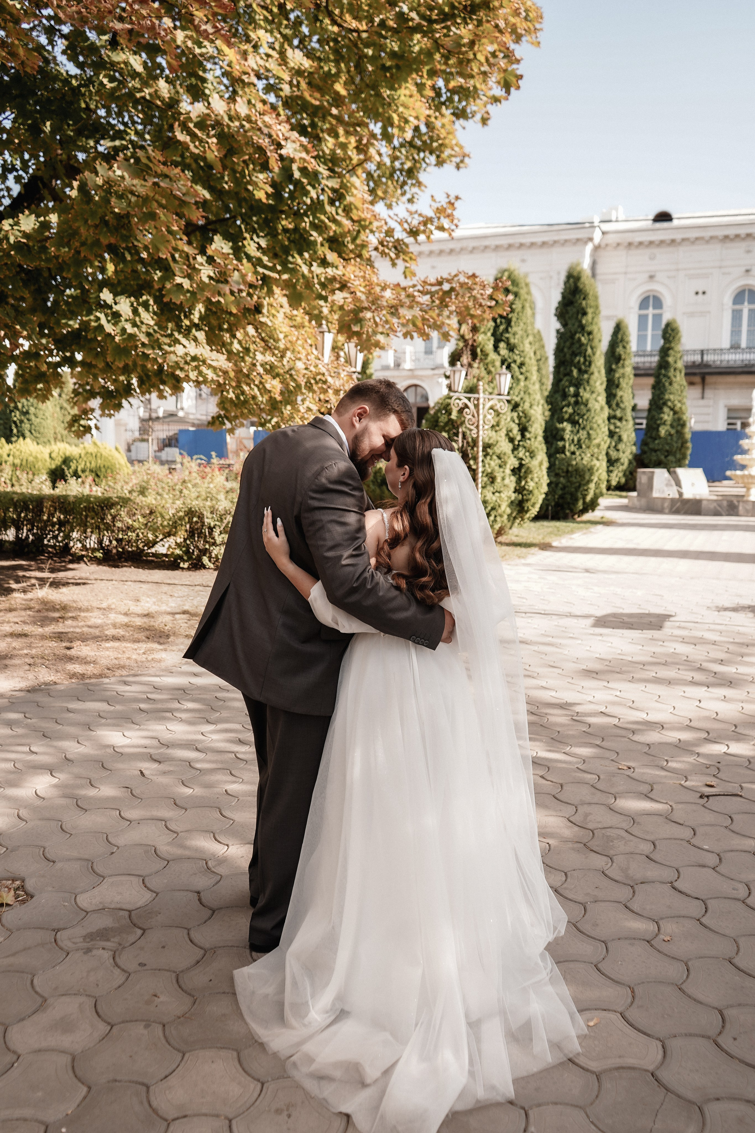 Свадебная фотосессия в Новочеркасске. Александровский парк и Вознесенский войсковой всеказачий собор. Андрей и Елена. Свадебный фотограф в Ростове-на-Дону. Таинство Крещения и Венчания, семейные фотосессии. Алёна Чёботова