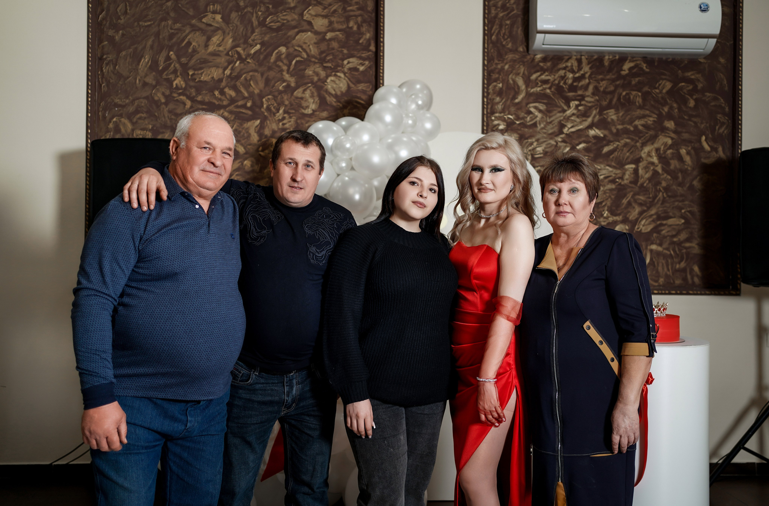 Фотосессия юбилея в Ростове-на-Дону и Новочеркасске. Свадебный фотограф в Ростове-на-Дону. Таинство Крещения и Венчания, семейные фотосессии. Алёна Чёботова