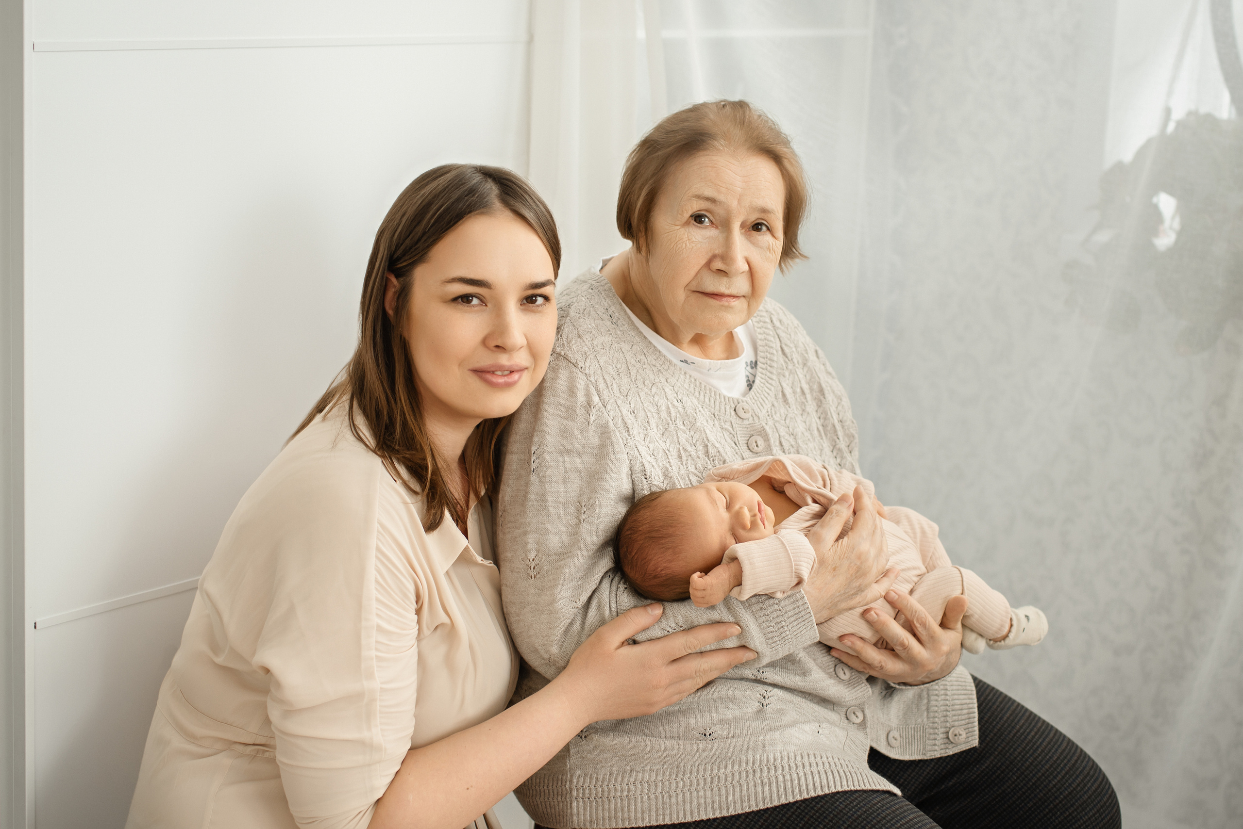 Домашняя съемка новорожденного. Церковный фотограф на Таинство Крещения и Венчания в Оренбурге и Оренбургской области Екатерина Белкина